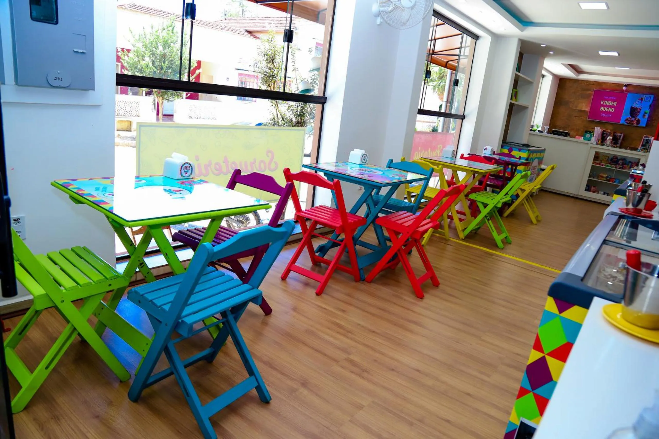 Restaurant/places to eat in VOA Hotel Rezende