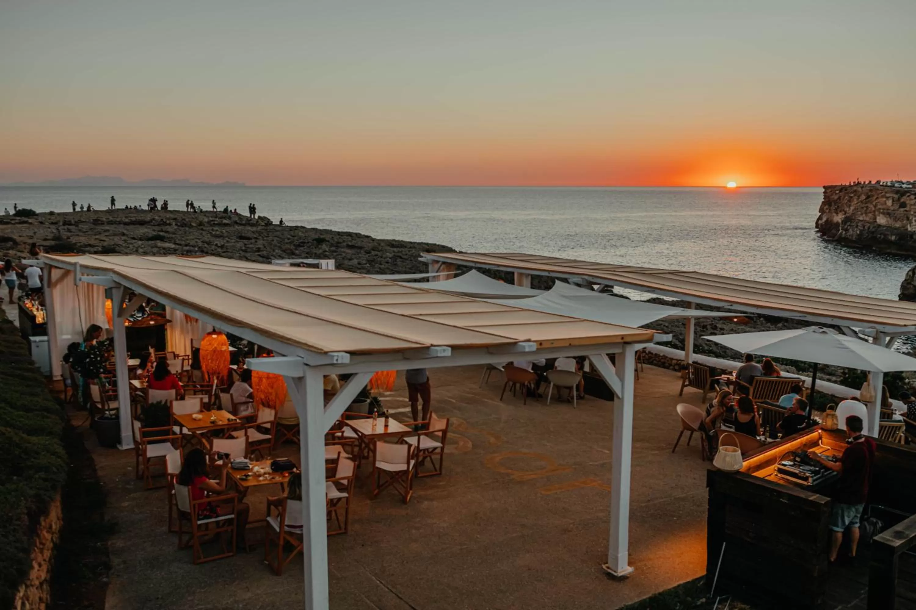 Restaurant/places to eat in VORAMAR