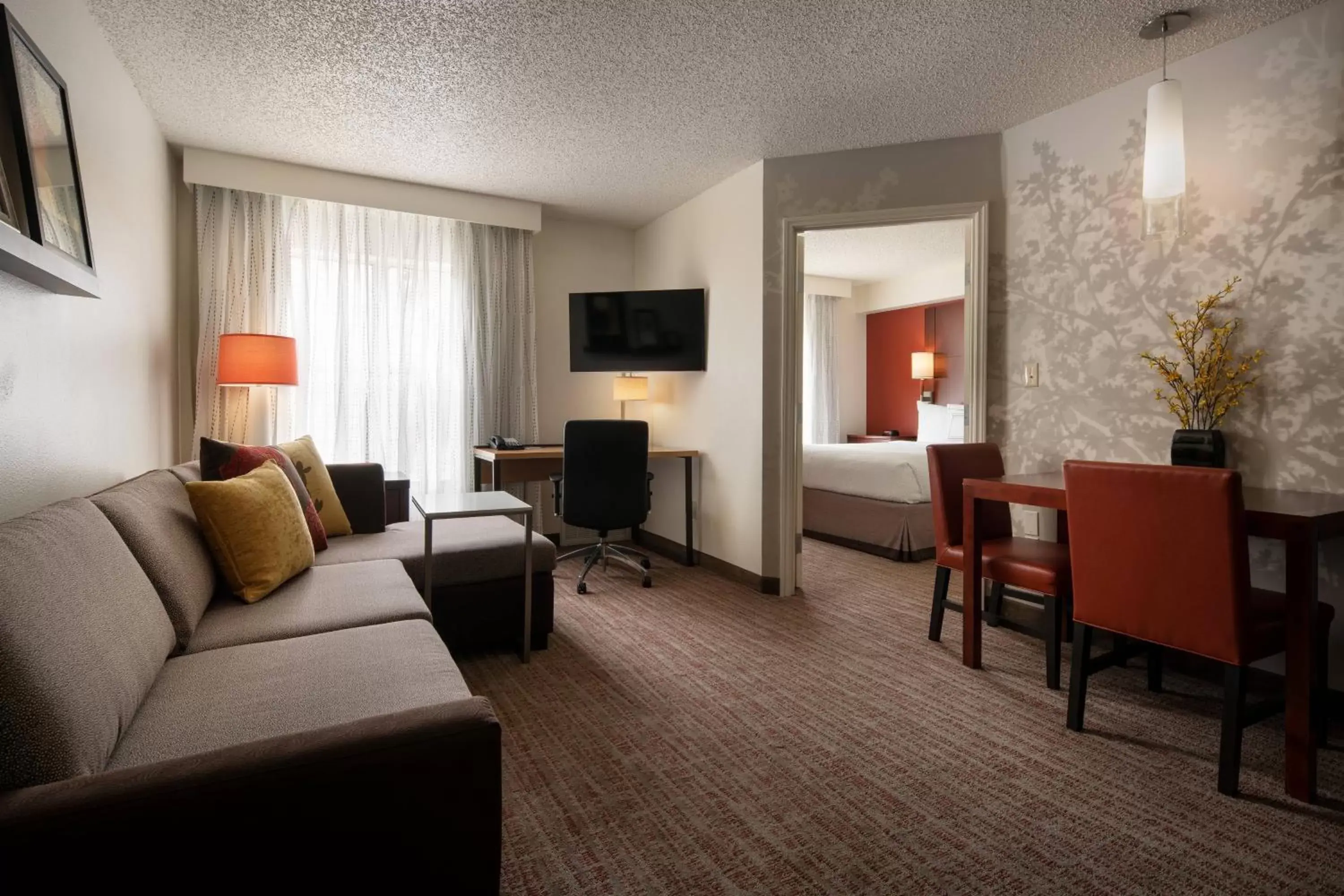 Bedroom, Seating Area in Residence Inn Milpitas Silicon Valley