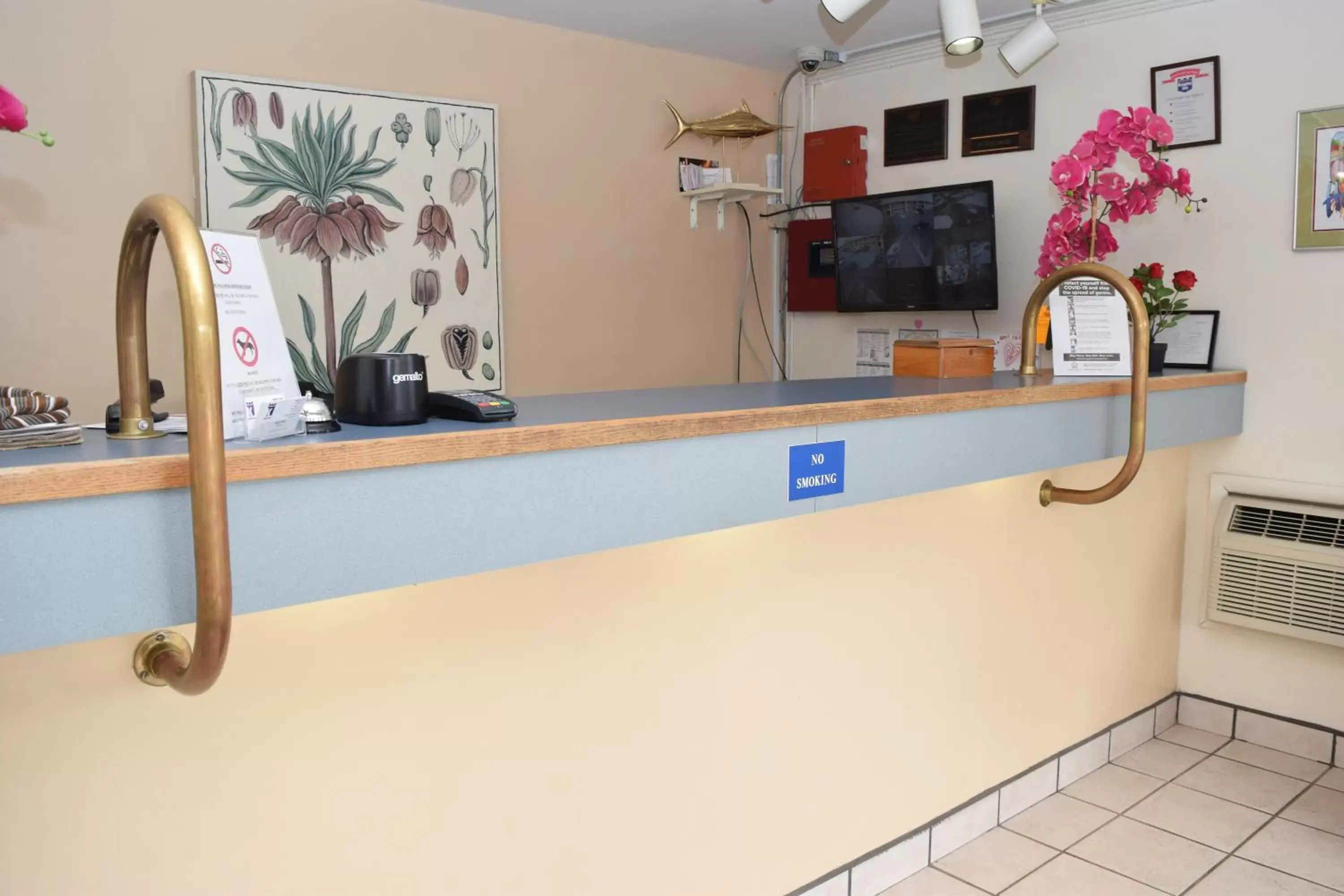 Lobby or reception in Knights Inn Oswego East Lobby or reception in Knights Inn Oswego East