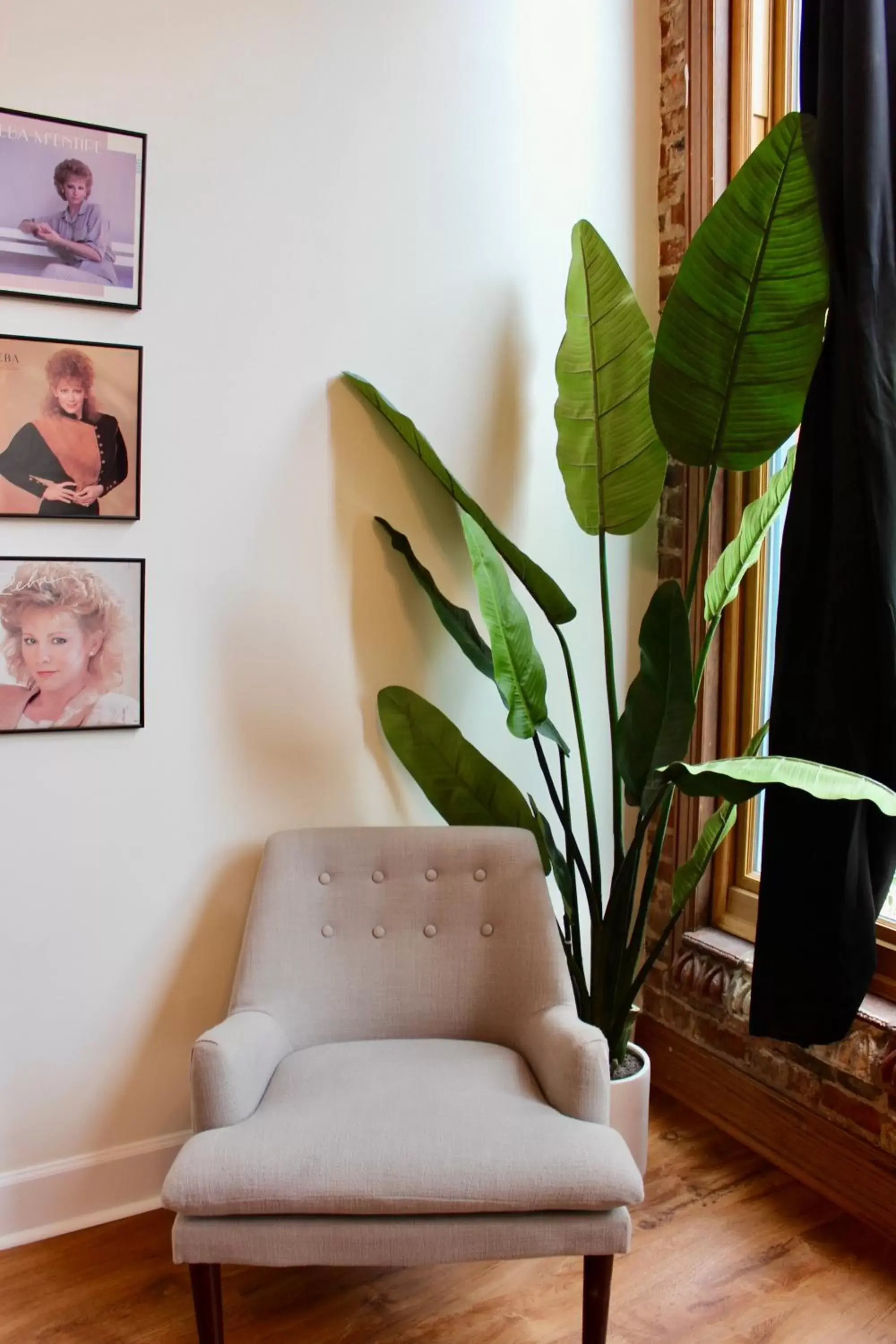 Seating Area in The Lofts at 107