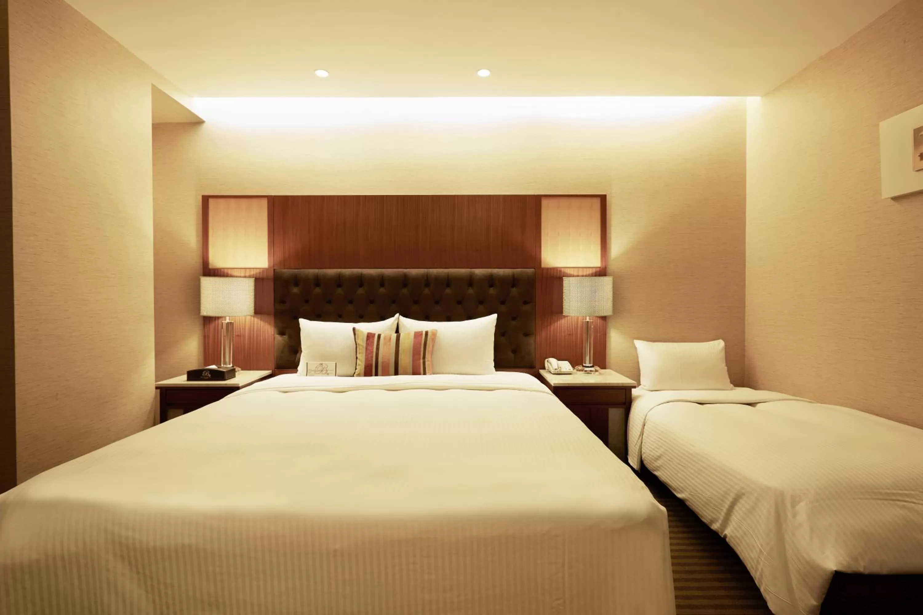 Bedroom, Bed in Beauty Hotels - Roumei Boutique