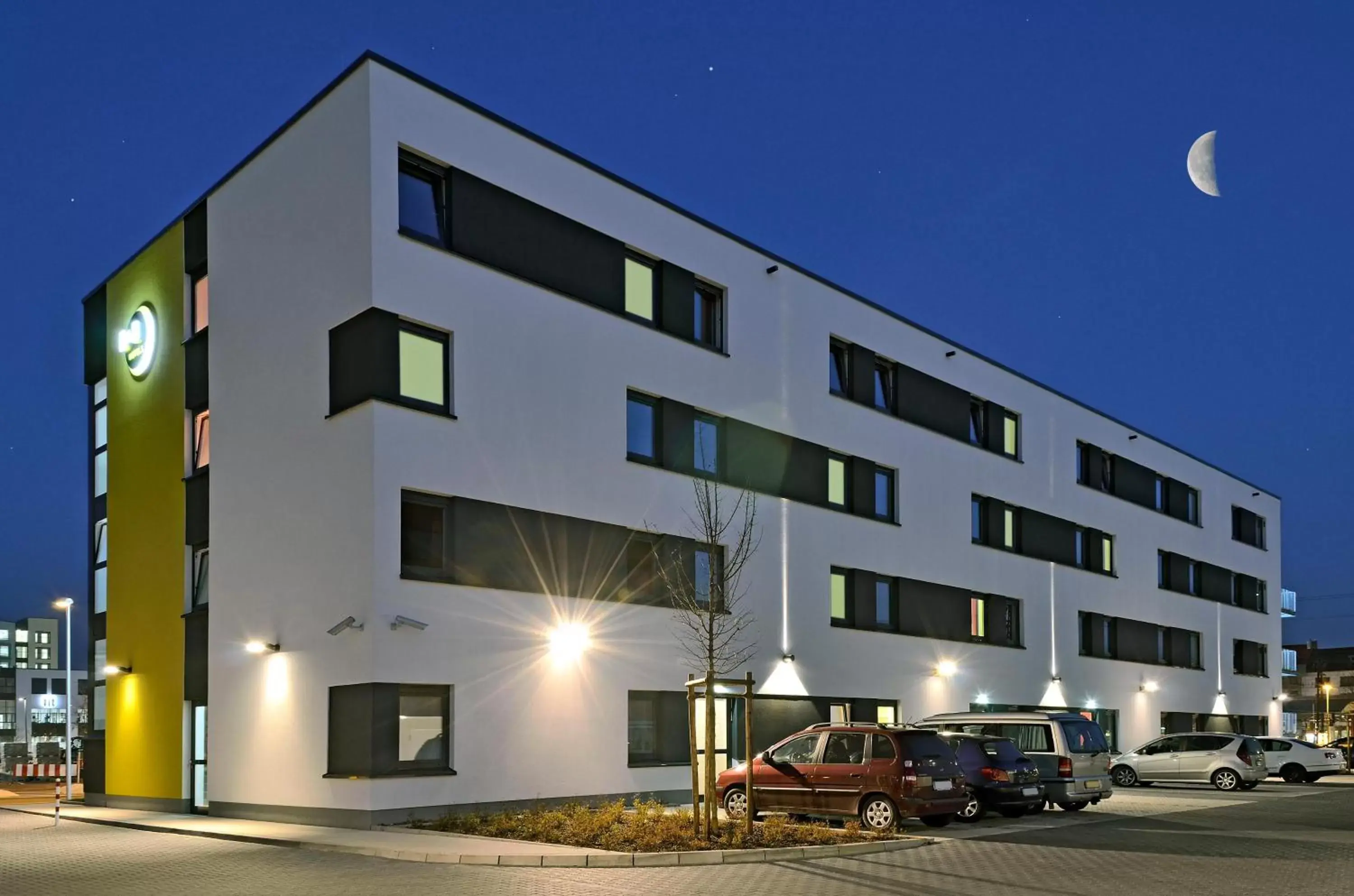 Property Building in B&B Hotel Aschaffenburg