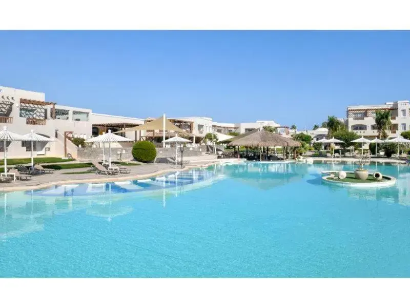 Pool view, Swimming Pool in Sentido Casa Del Mar Resort