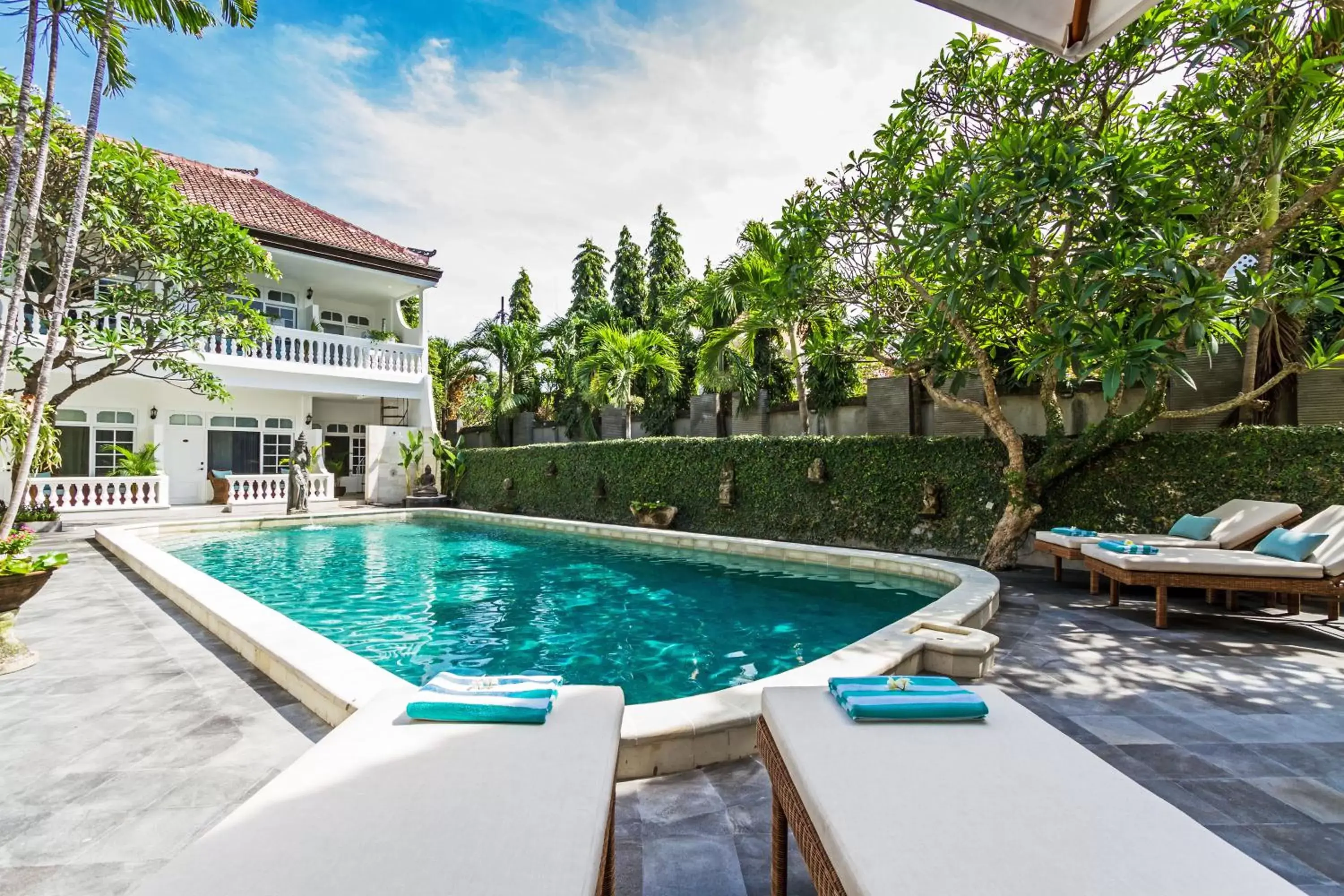 sunbed, Swimming Pool in Akaya Bali