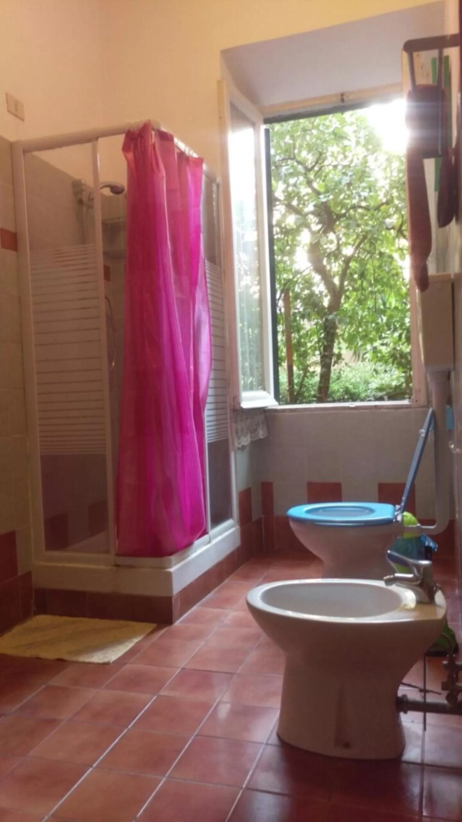 Bathroom in Casa White