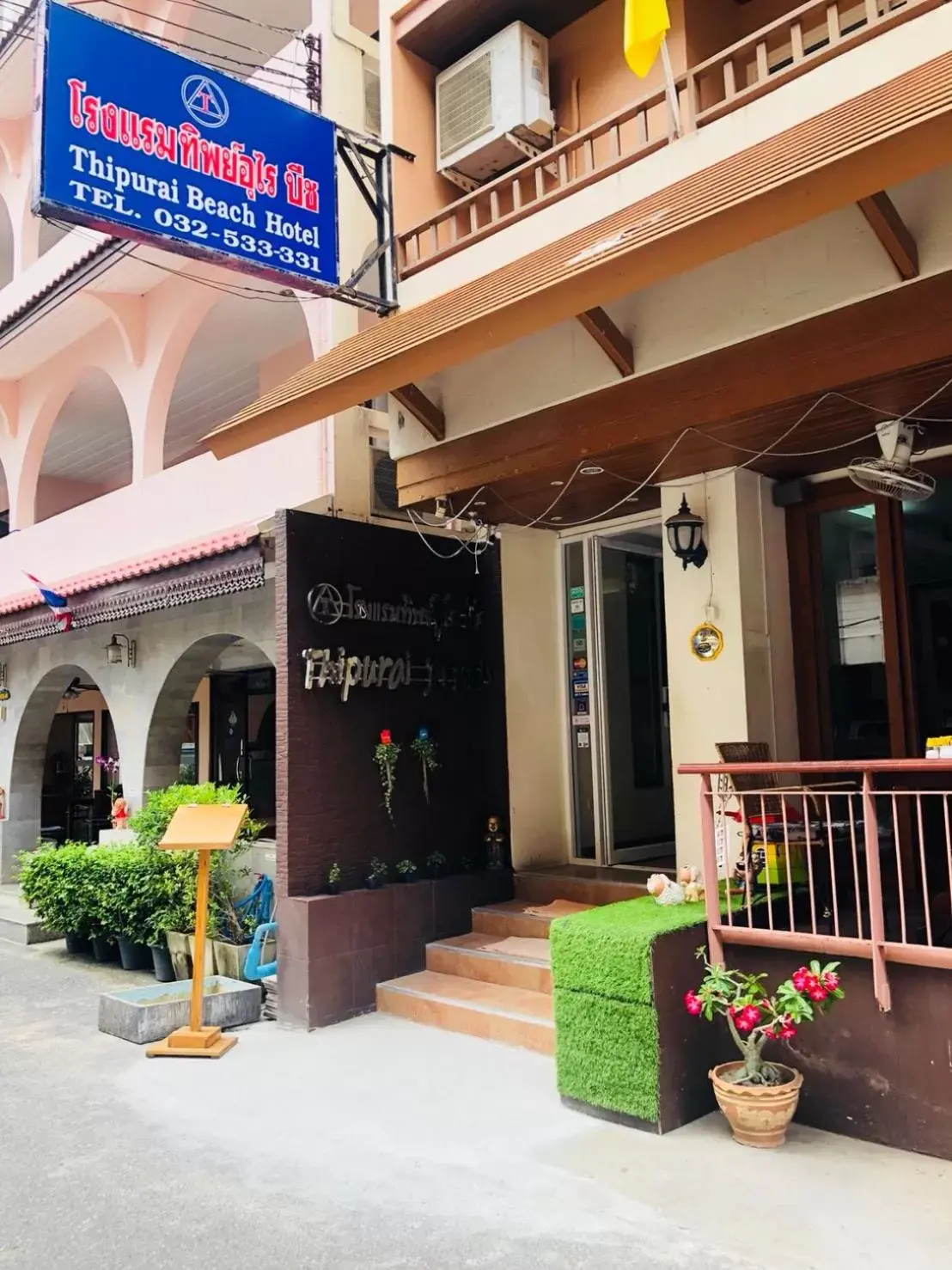 Facade/entrance in Thipurai Beach Hotel