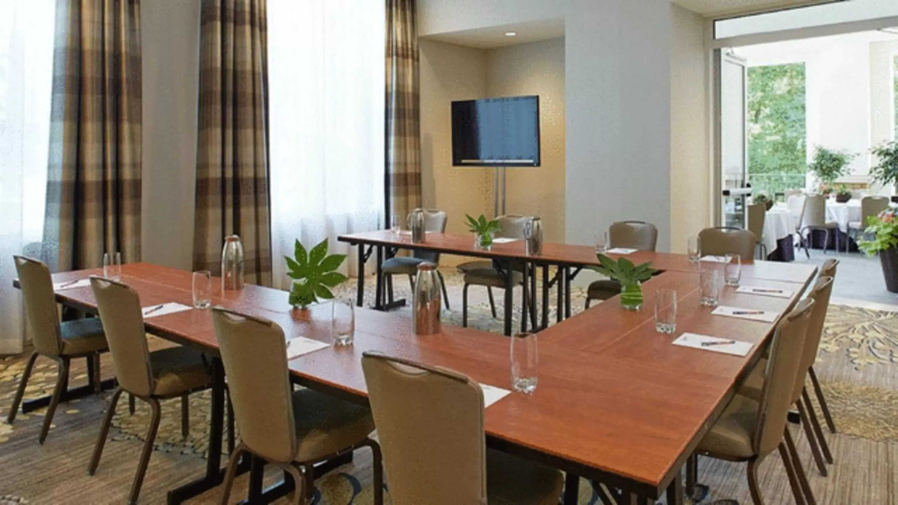 Meeting/conference room, Restaurant/Places to Eat in Hyatt Regency Atlanta Perimeter at Villa Christina