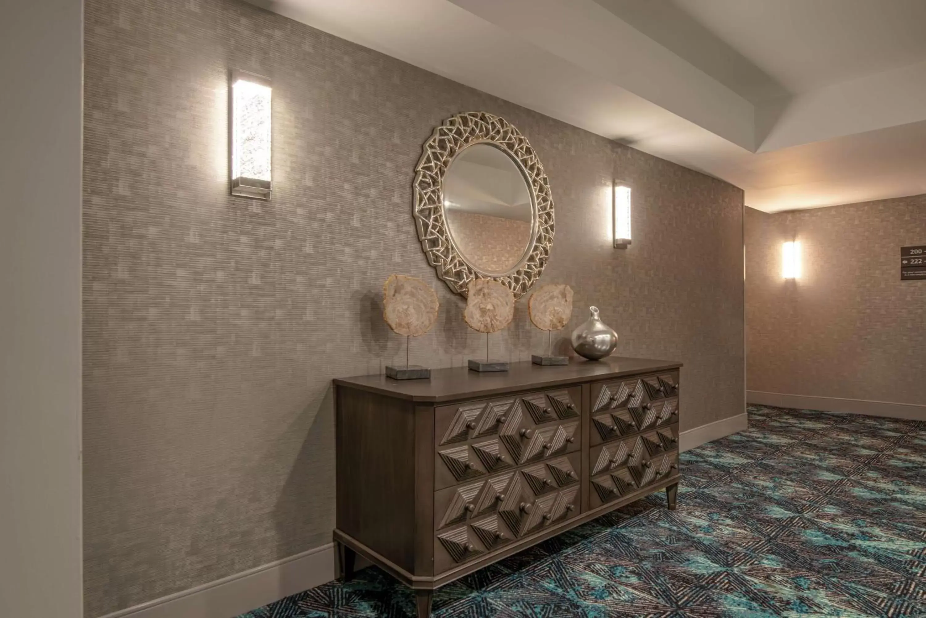 Lobby or reception, Bathroom in Hampton Inn Waldorf