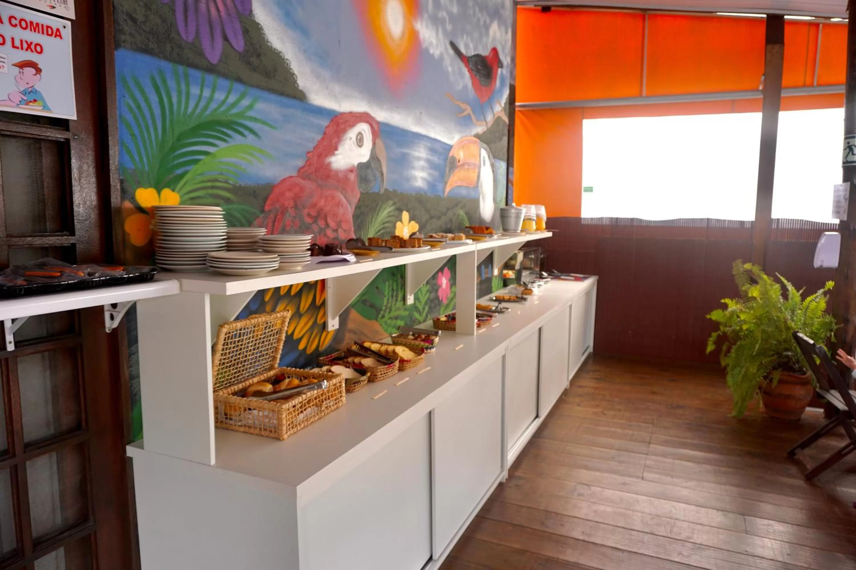 Food and drinks in Beija Flor Pousada