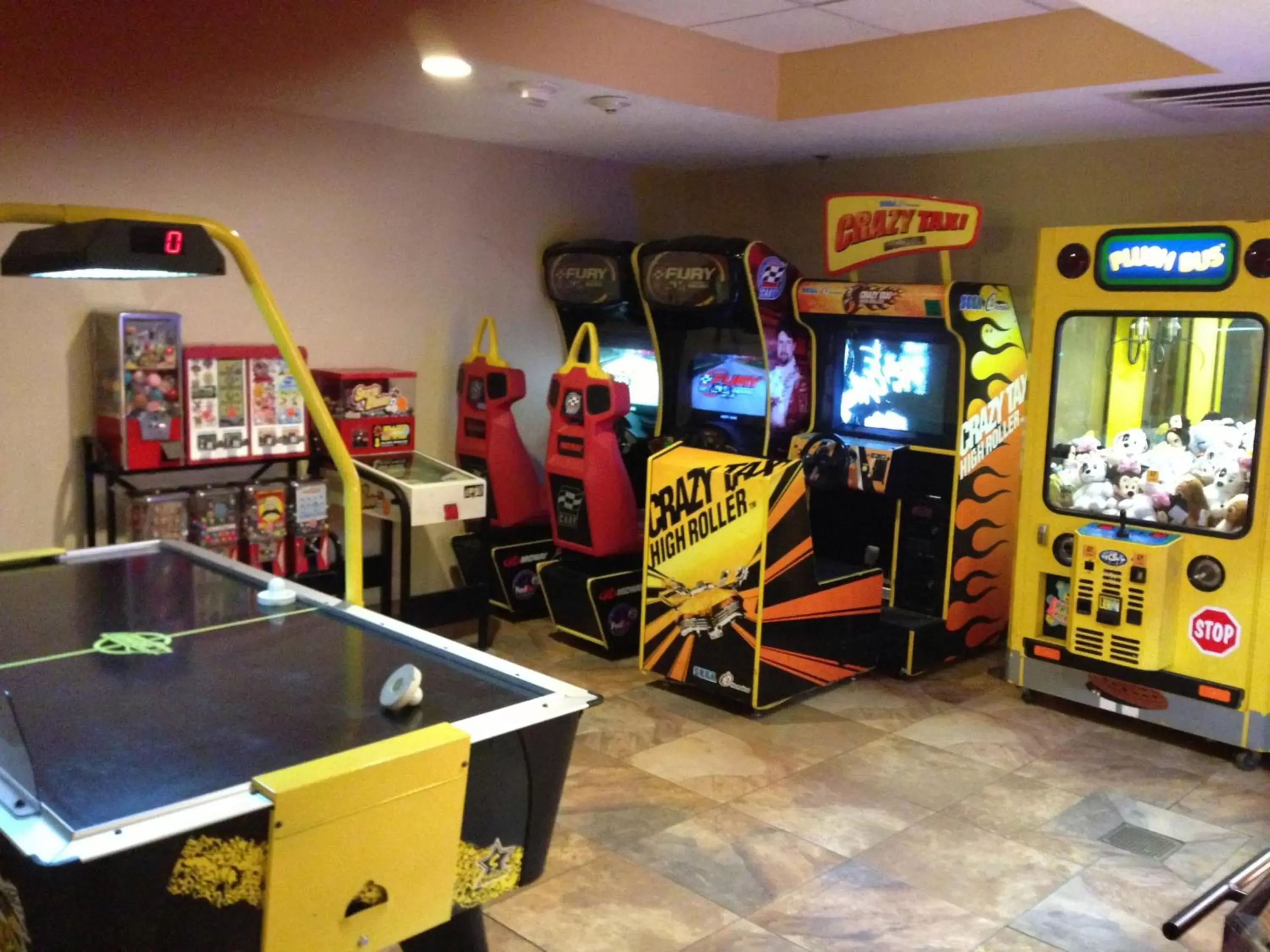 Game Room, Supermarket/Shops in Wyndham Garden Lake Buena Vista Disney Springs® Resort Area