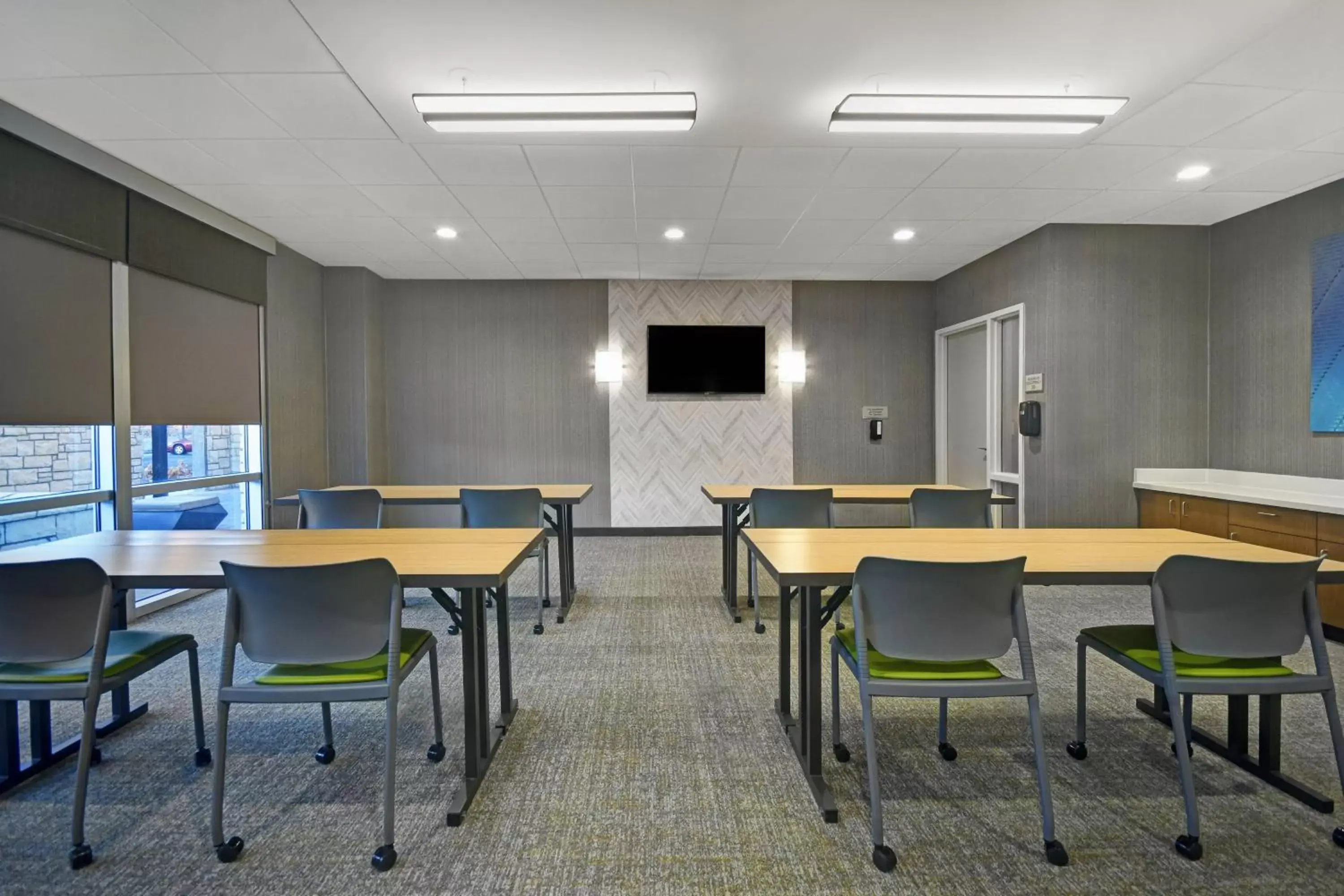 Meeting/conference room in SpringHill Suites by Marriott St. Paul Arden Hills