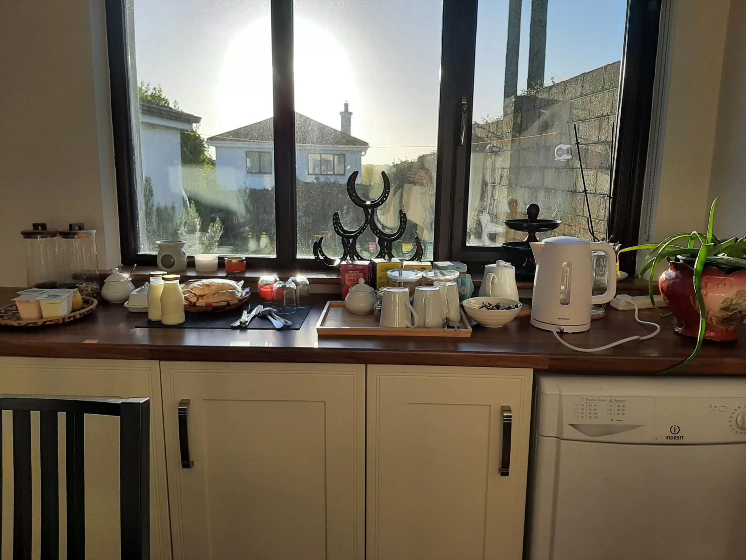 Breakfast in Ger's Lodging