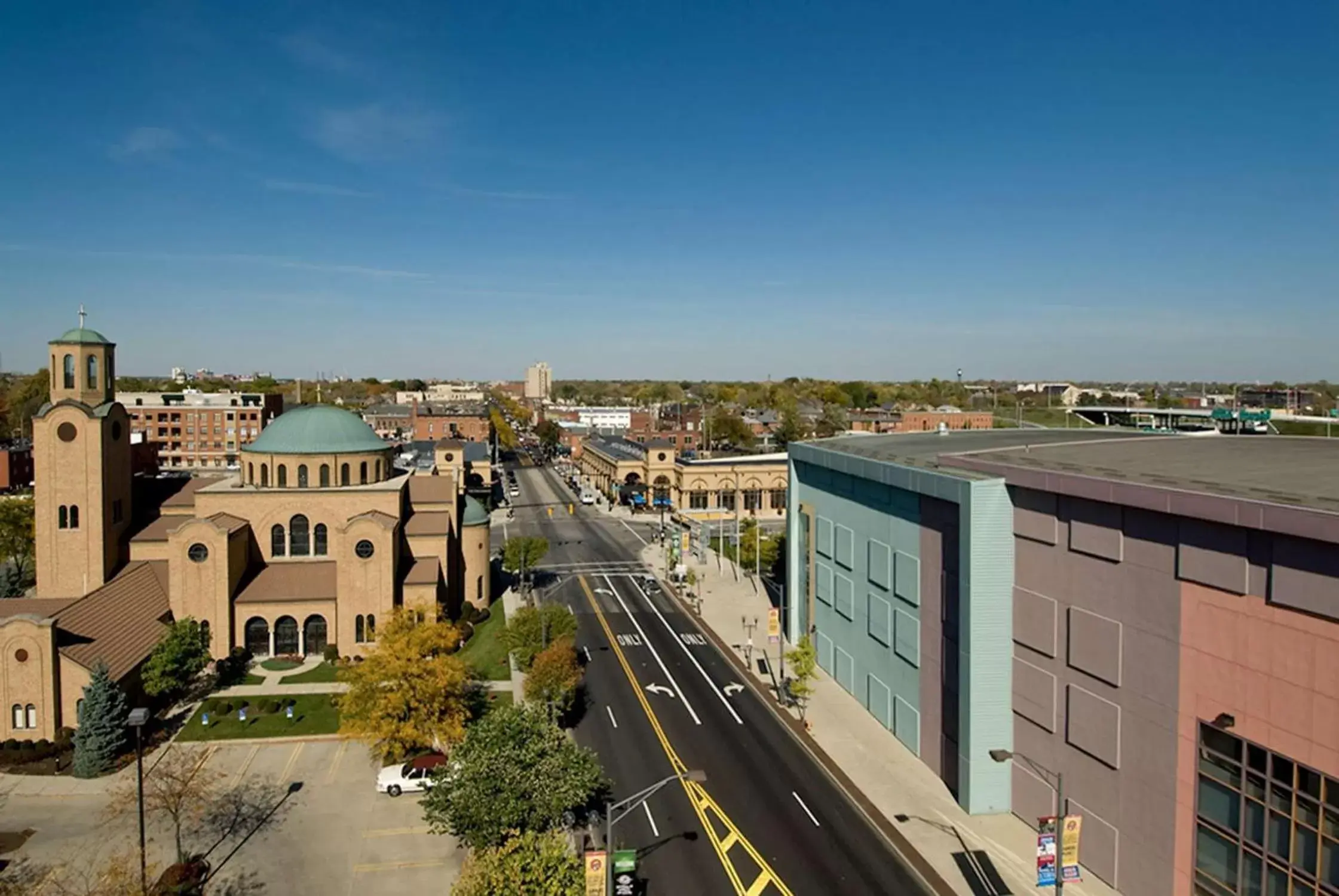 Property building in Hampton Inn & Suites Columbus-Downtown, Ohio