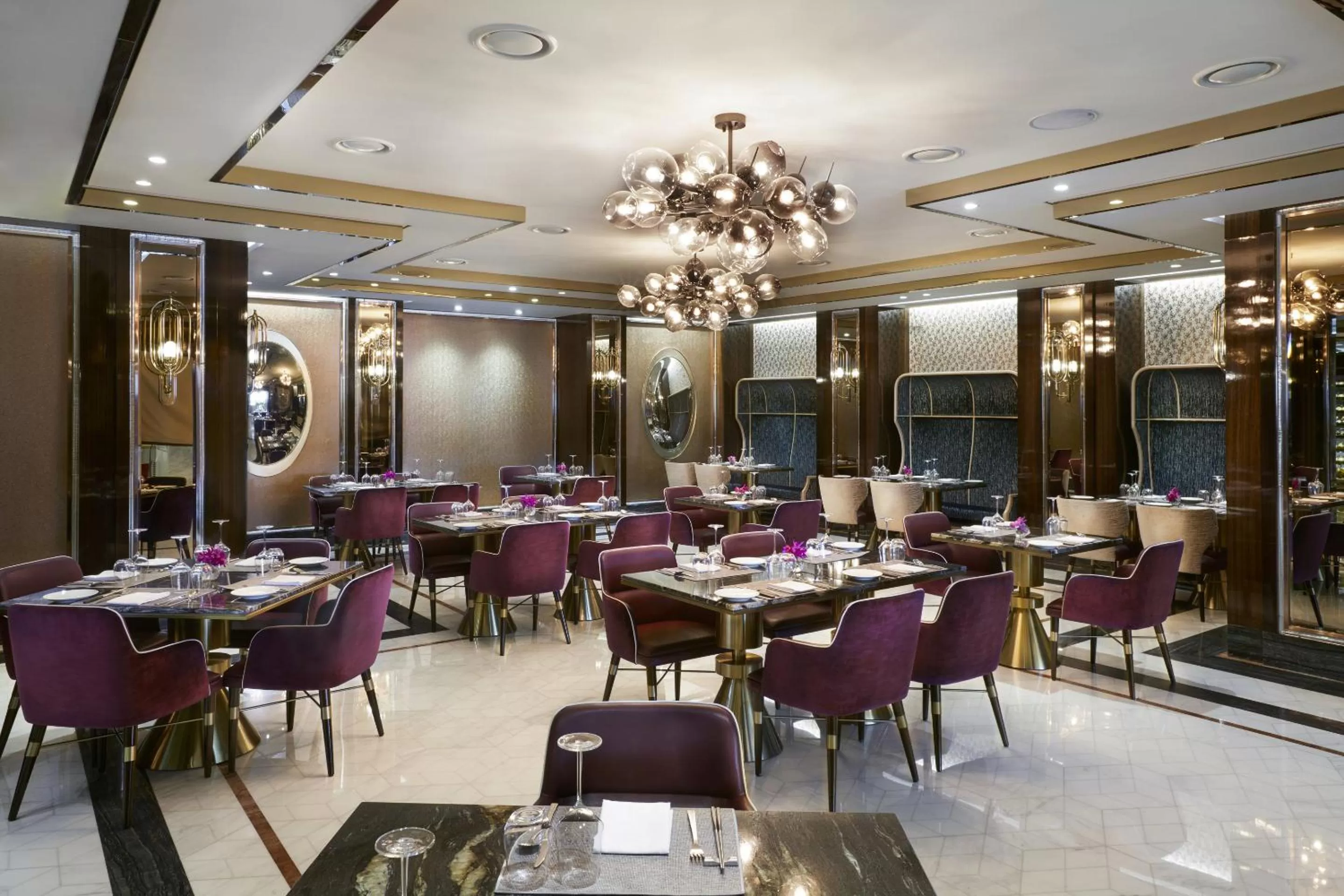 Restaurant/places to eat in Paradise Hotel Busan