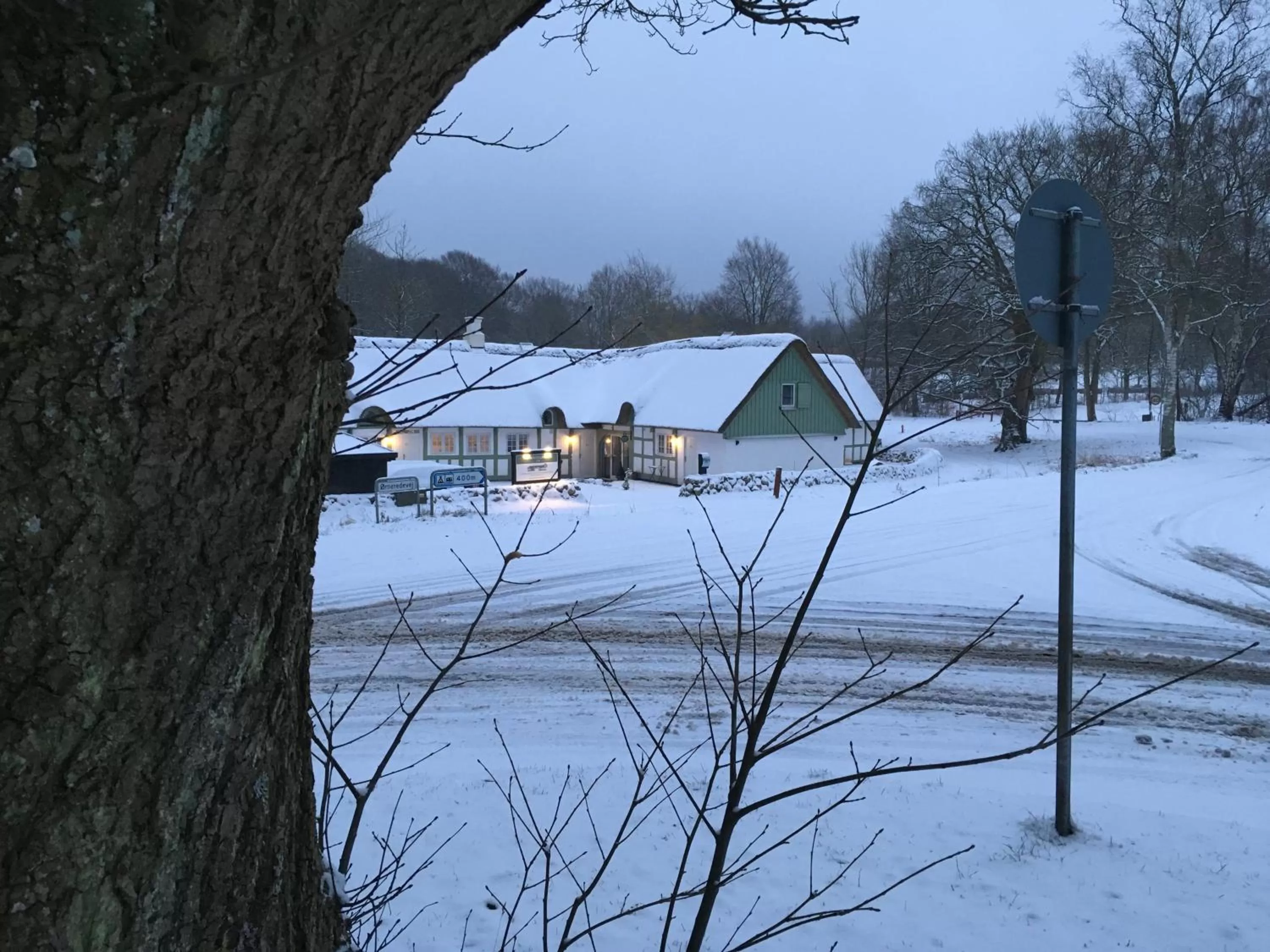 Facade/entrance in Hørhavegården B&B