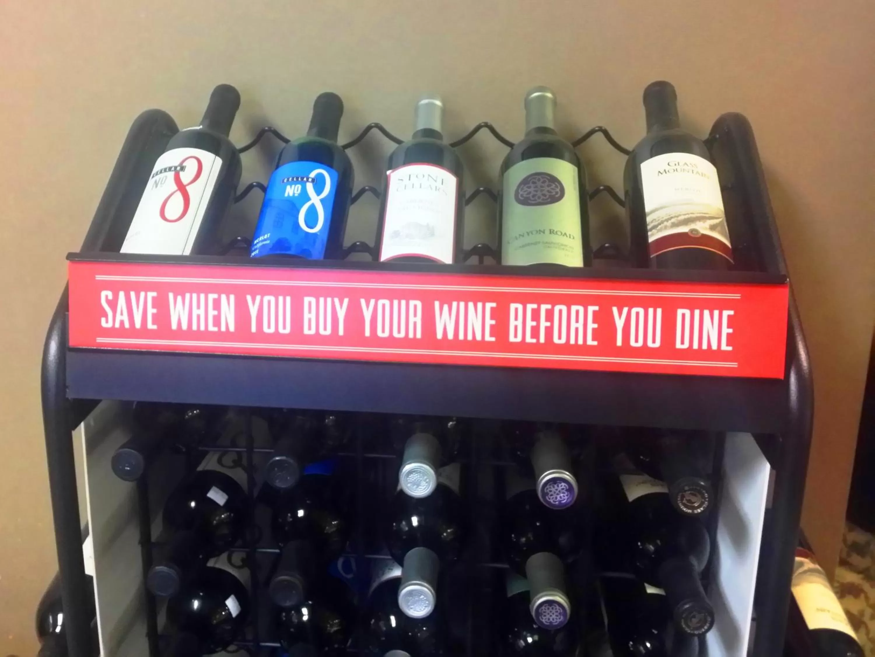 Drinks in Anaheim Majestic Garden Hotel