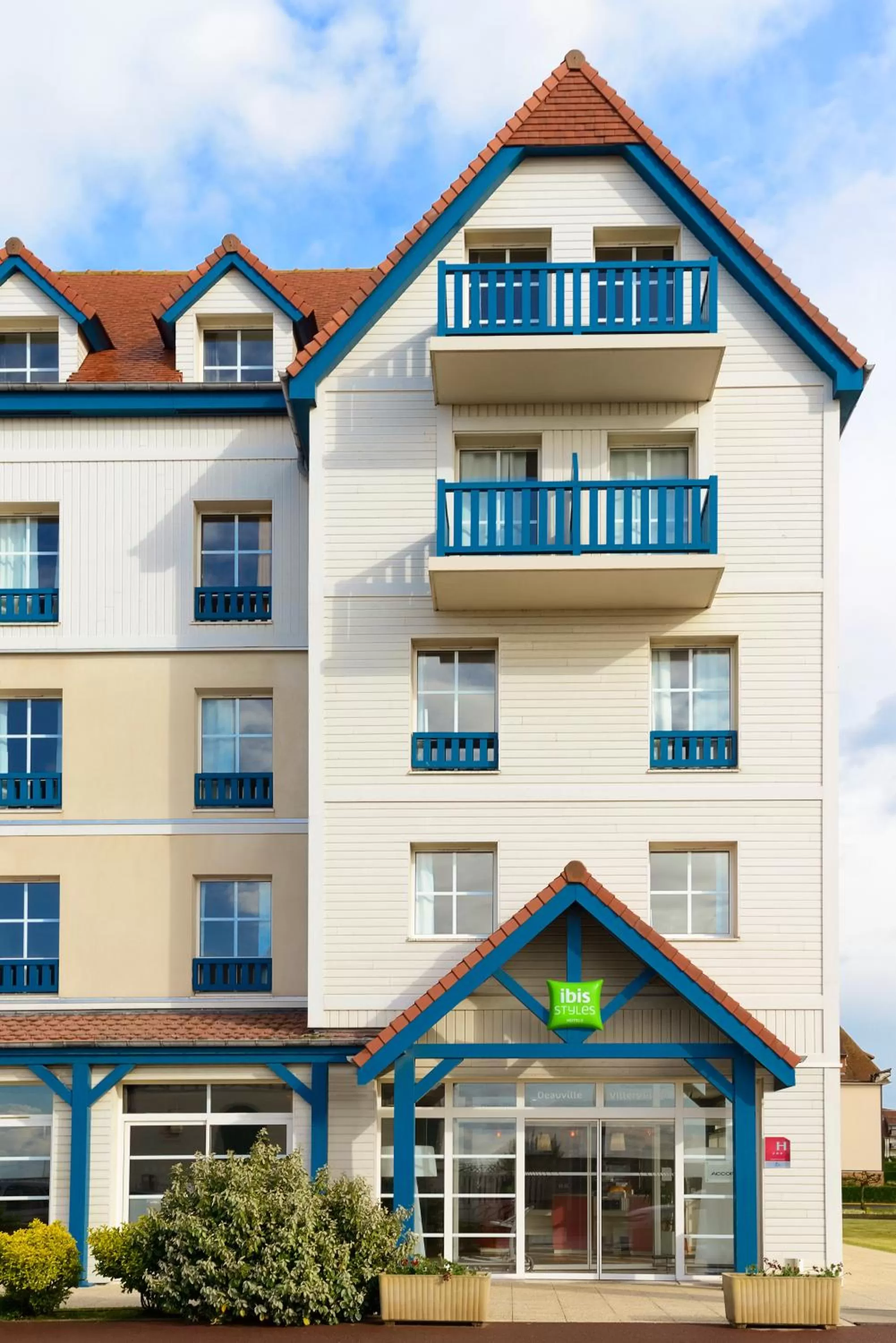 Property building in ibis Styles Deauville Villers Plage