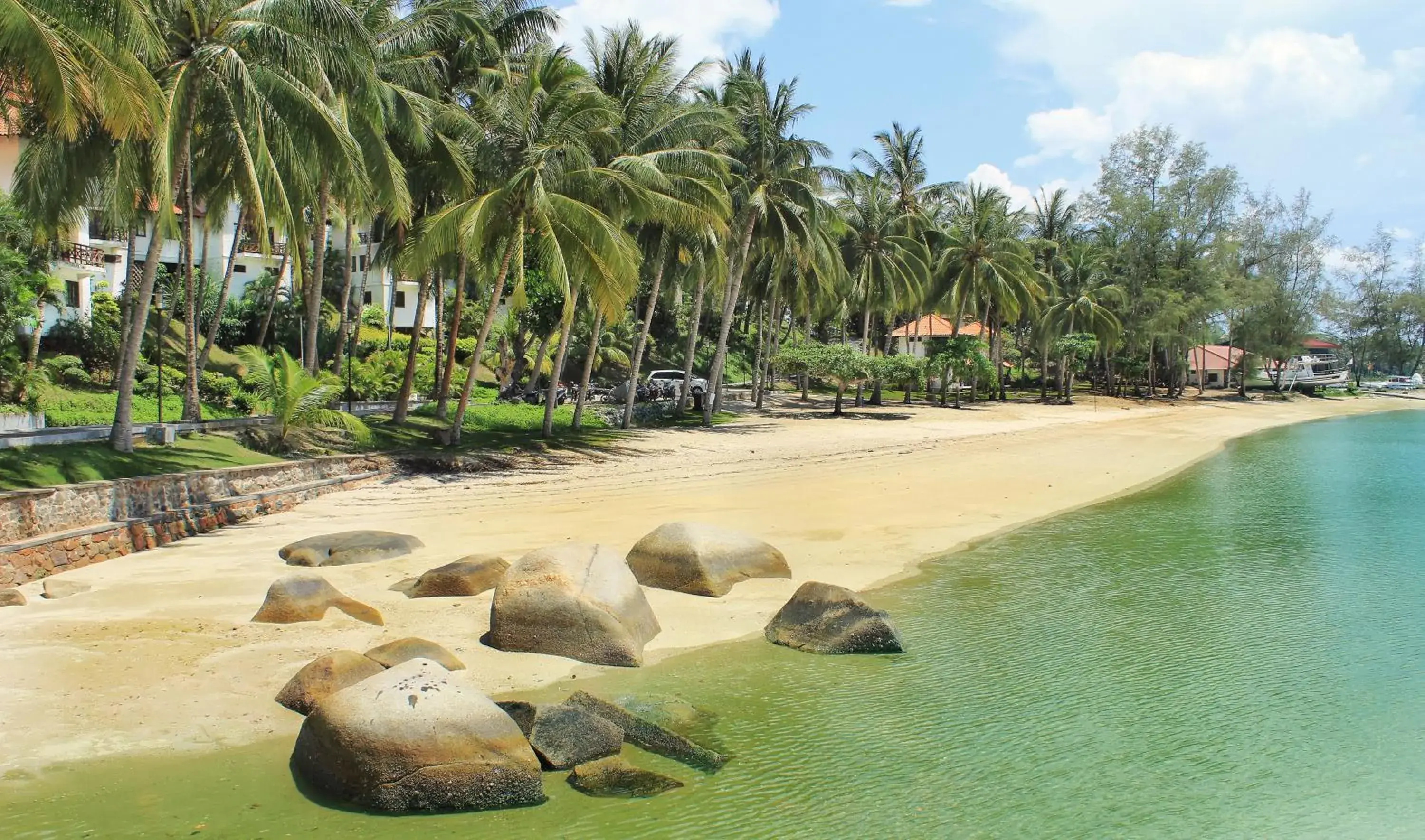 Beach in Nongsa Point Marina