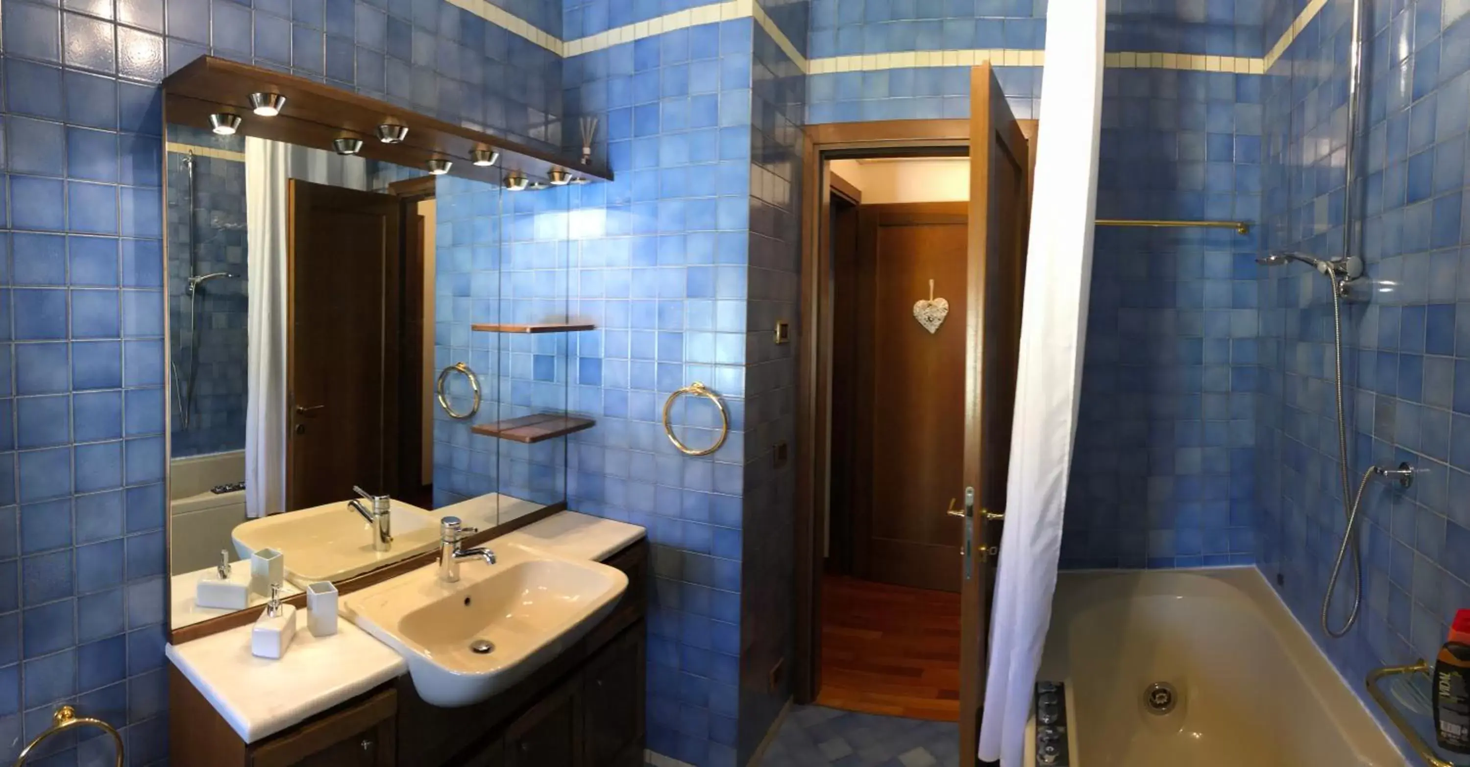 Shower, Bathroom in Villa Fior di Robinia