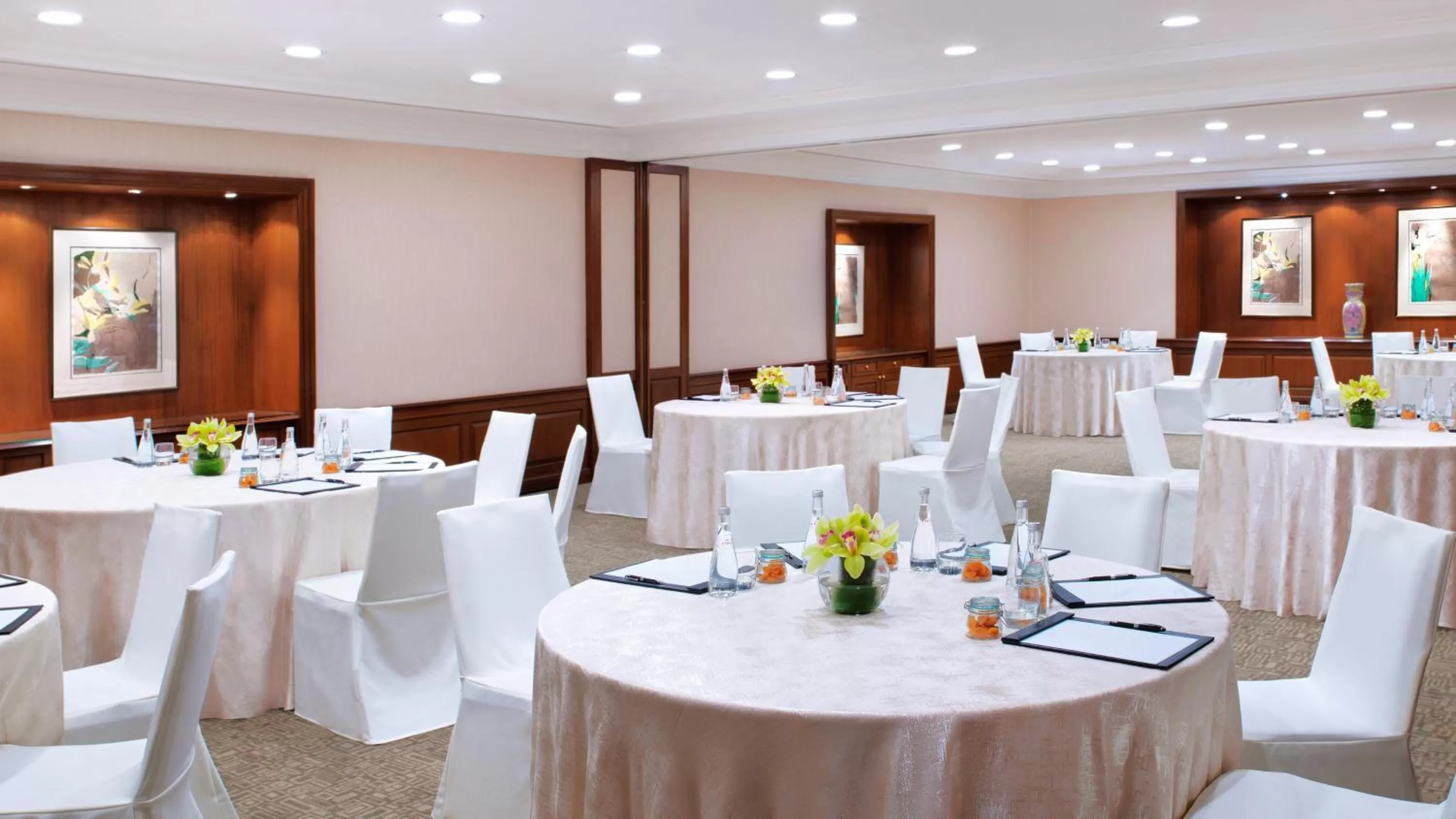 Meeting/conference room in InterContinental Singapore by IHG