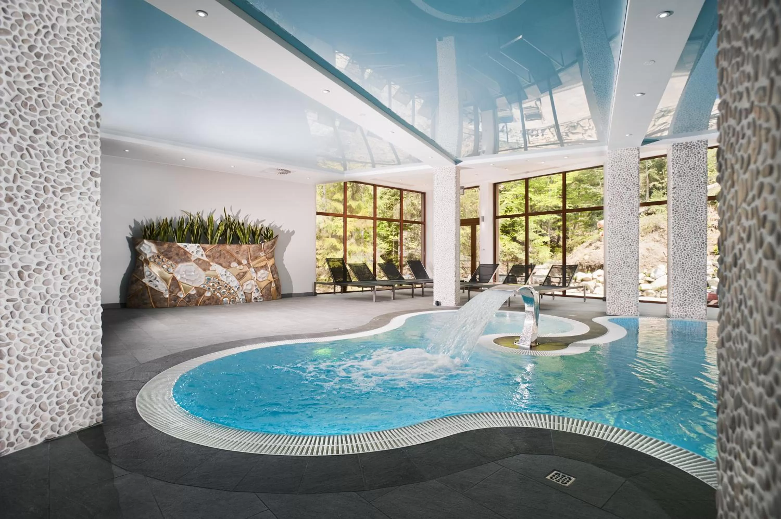 Swimming pool in Hotel Żywiecki Medical SPA & Sport Żywiec