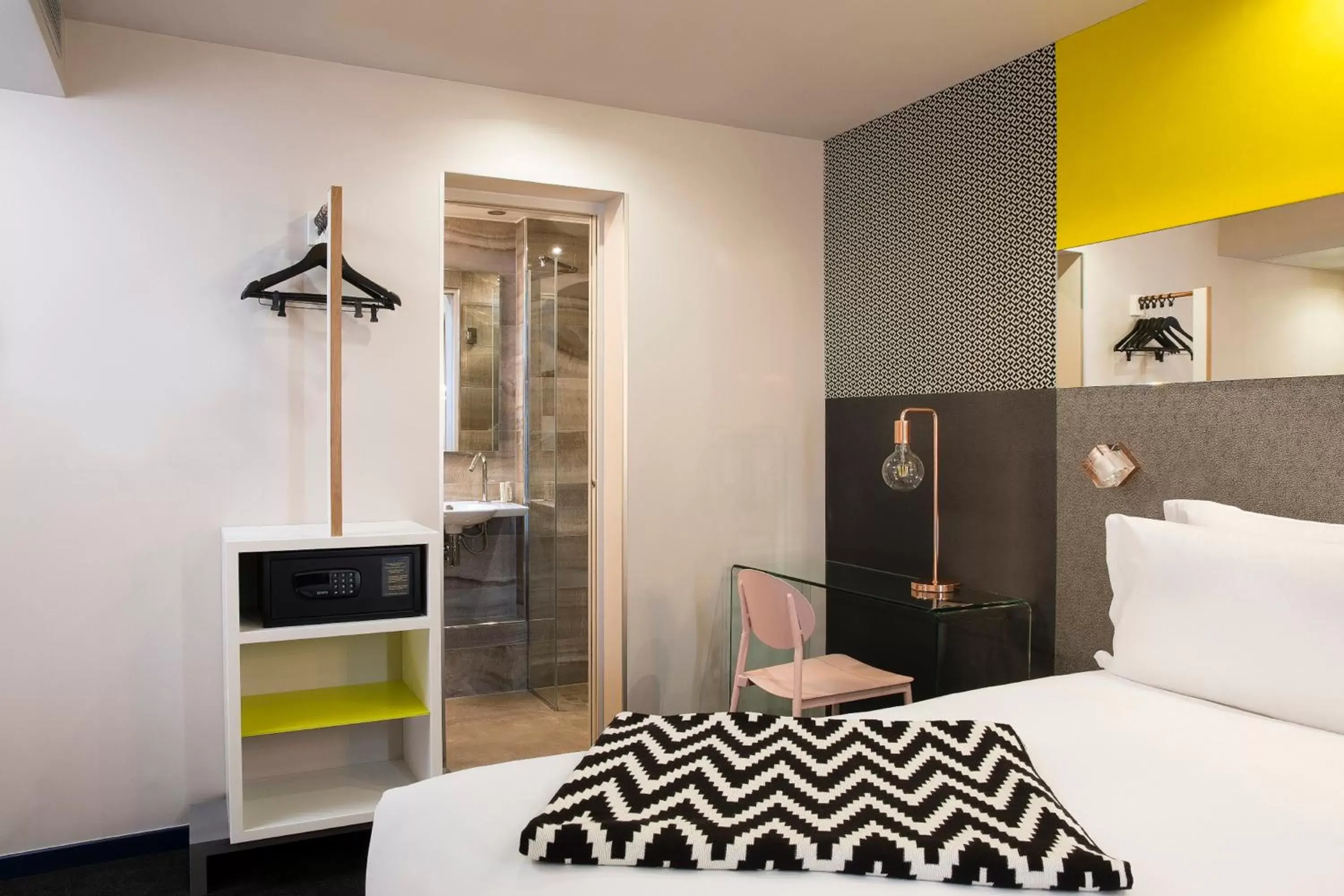 Bedroom, Room Photo in Hotel Duette Paris