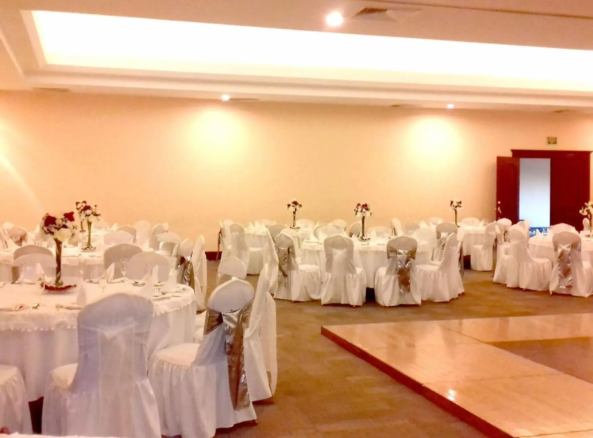 Banquet/Function facilities, Banquet Facilities in Hotel Hacienda Real