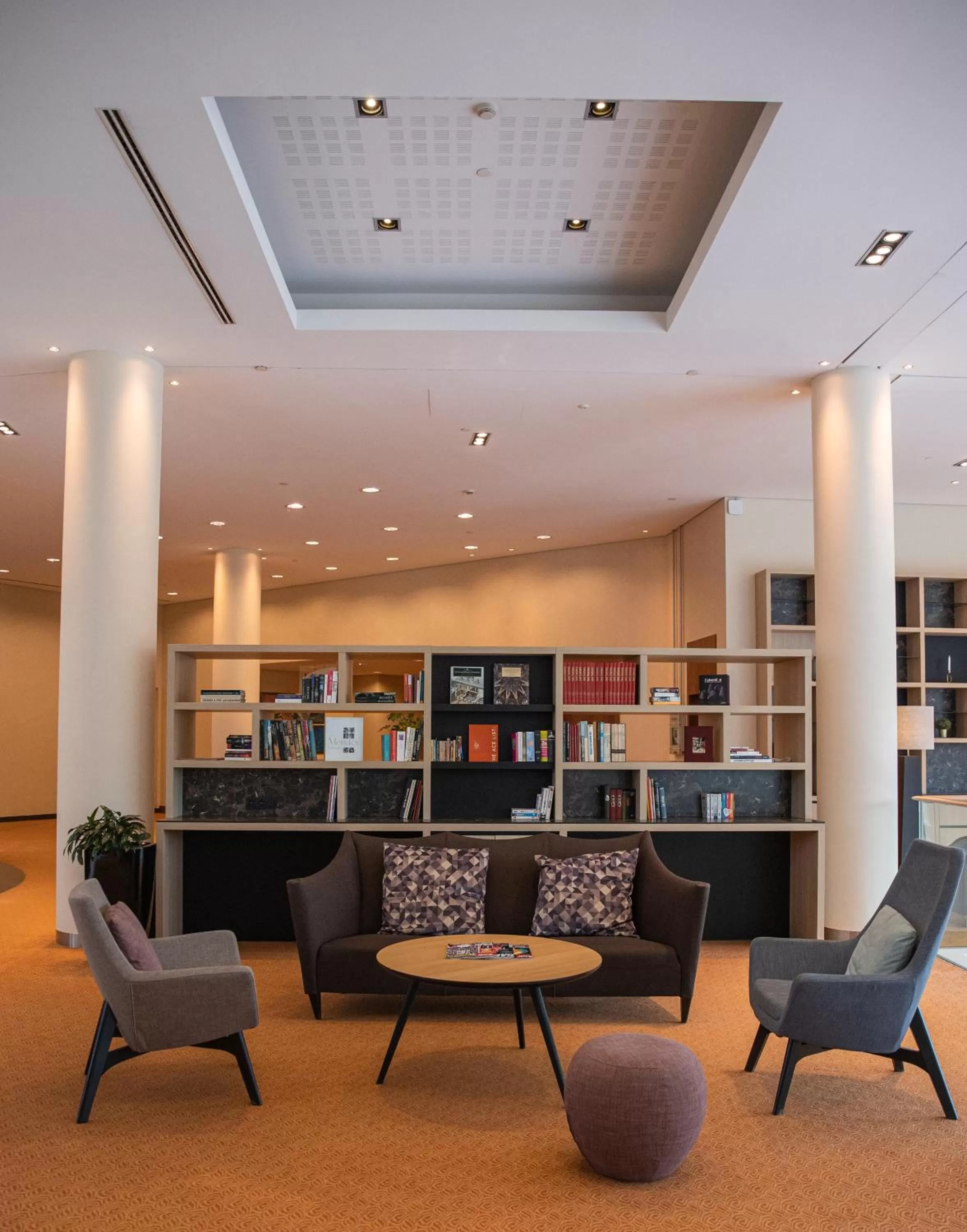 Lobby or reception in Crowne Plaza Brussels Airport by IHG