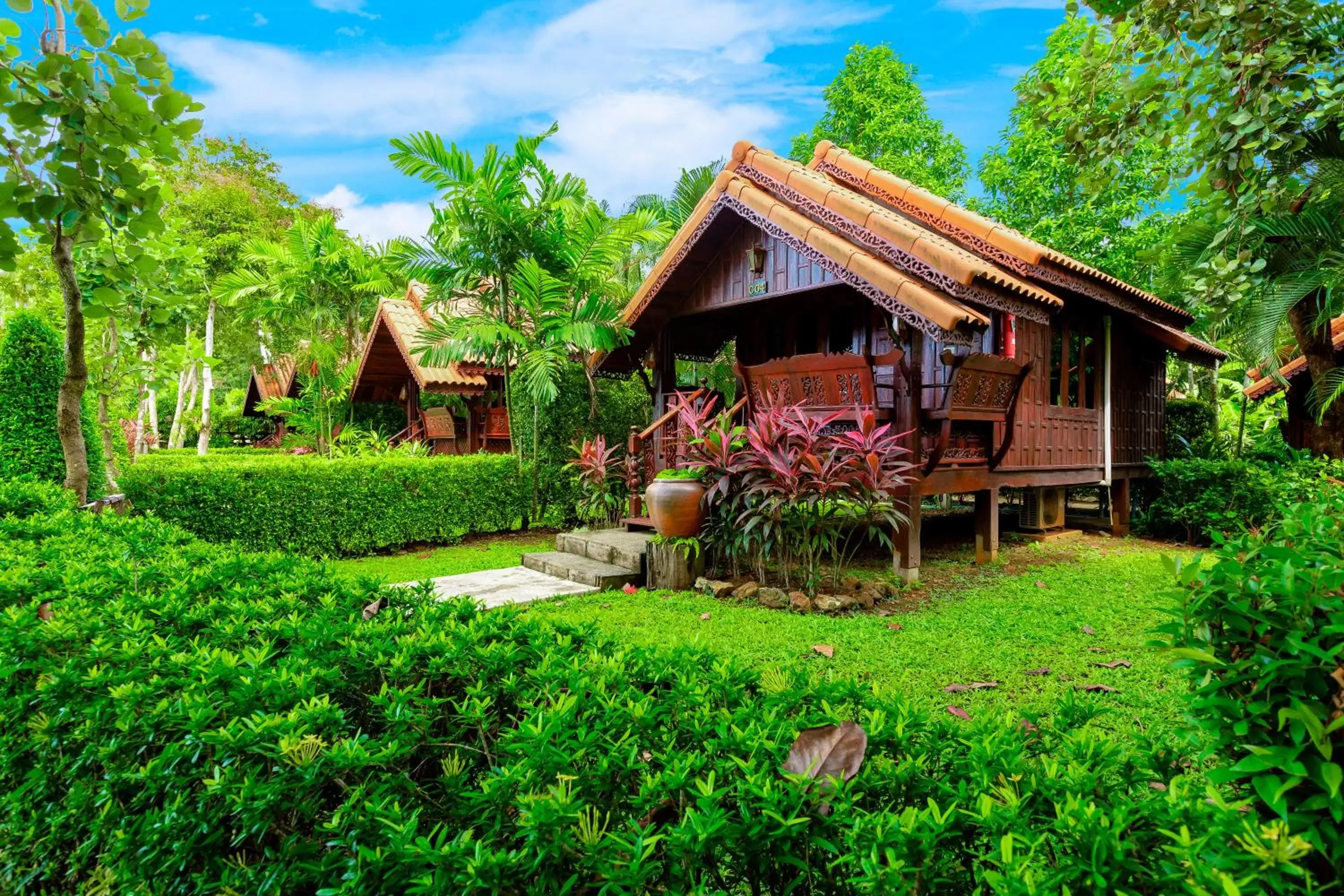 Facade/entrance, Property Building in Diamond Beach Resort