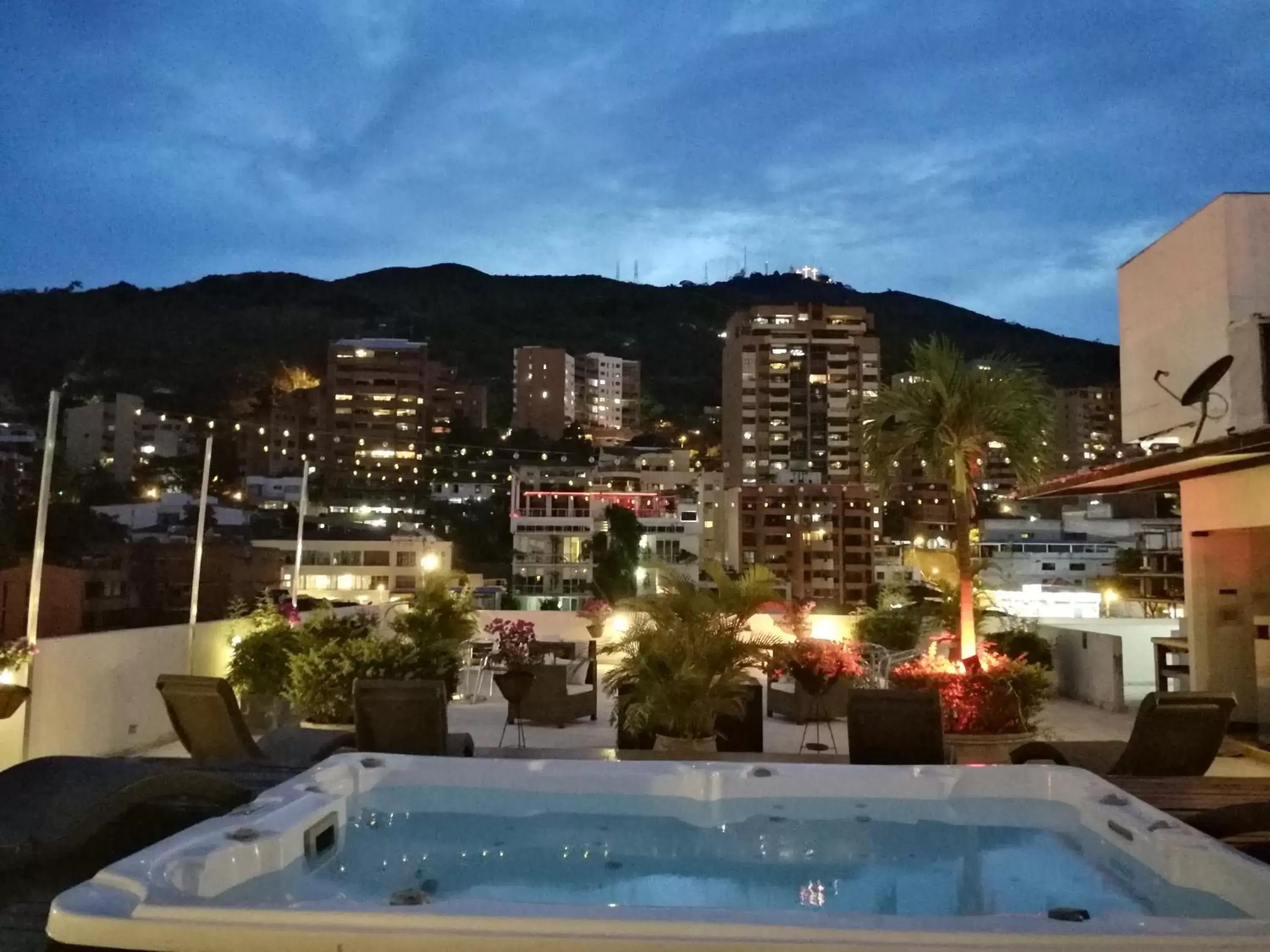 Patio, Swimming Pool in Aqua Granada Hotel