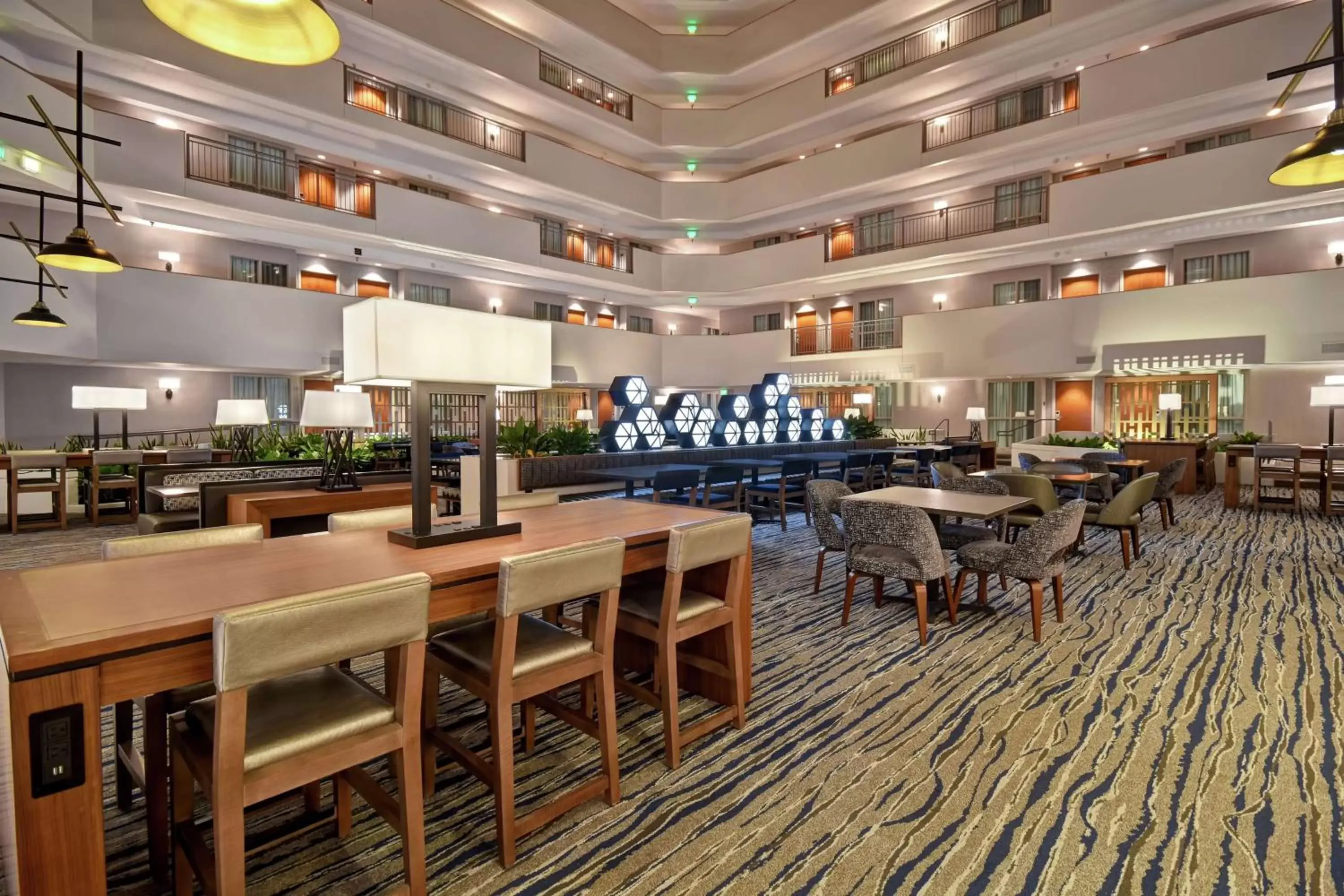 Lobby or reception, Restaurant/Places to Eat in Embassy Suites by Hilton Omaha Downtown Old Market