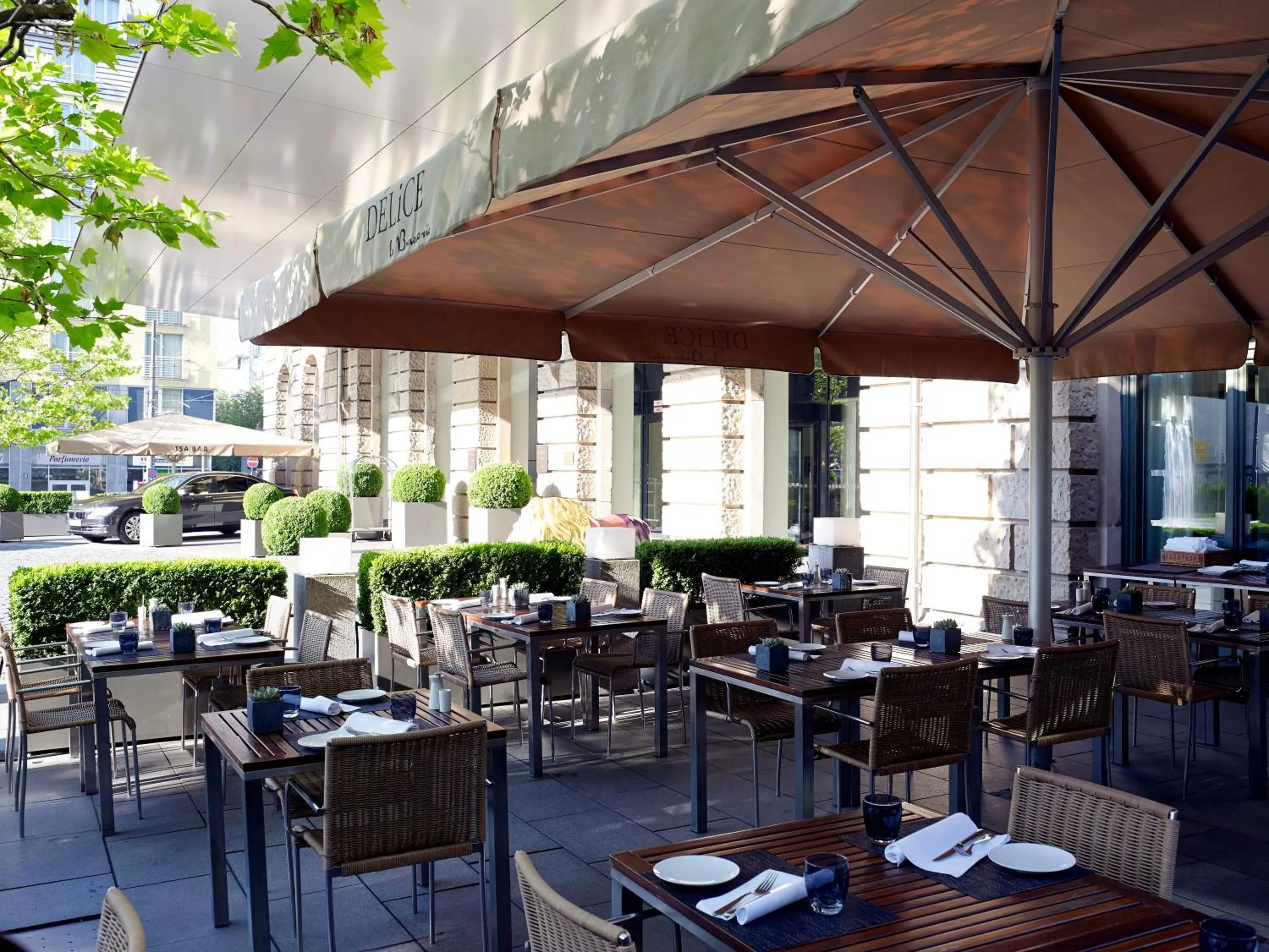 Restaurant/places to eat in Sofitel Munich Bayerpost