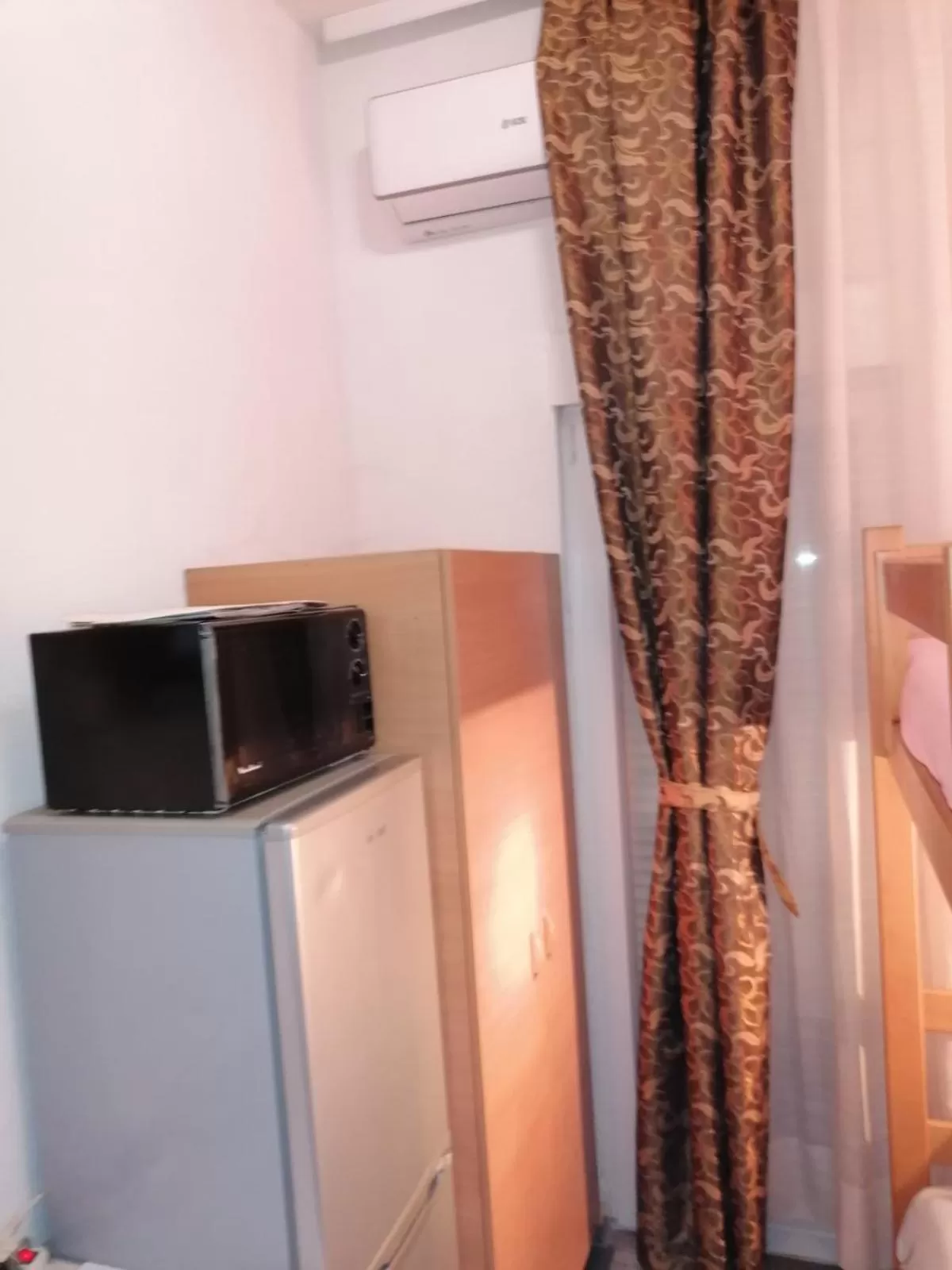 TV/Entertainment Center in Banja Luka šetalište