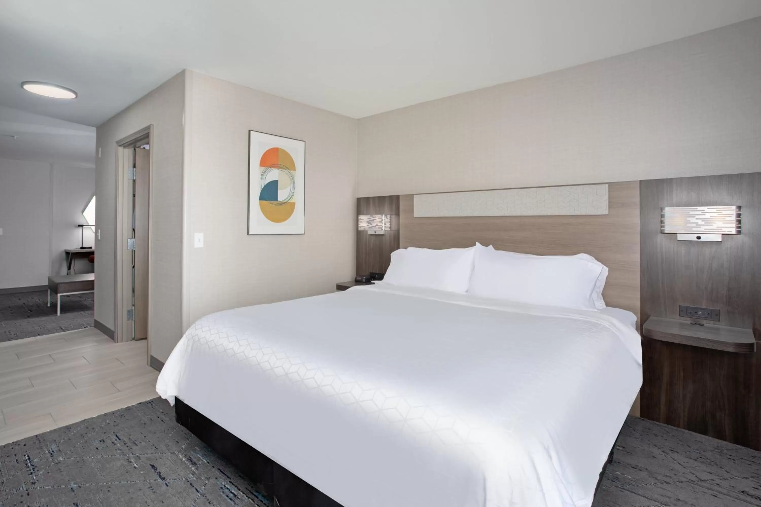 Photo of the whole room, Bed in Holiday Inn Express Hotel & Suites Grand Junction by IHG