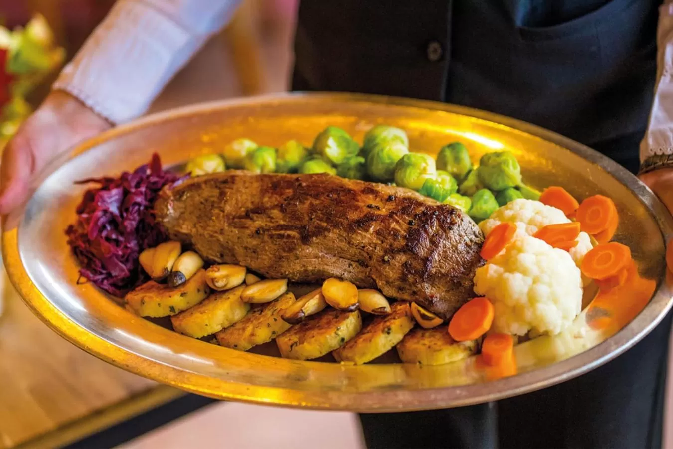 Restaurant/places to eat in Diehls Hotel