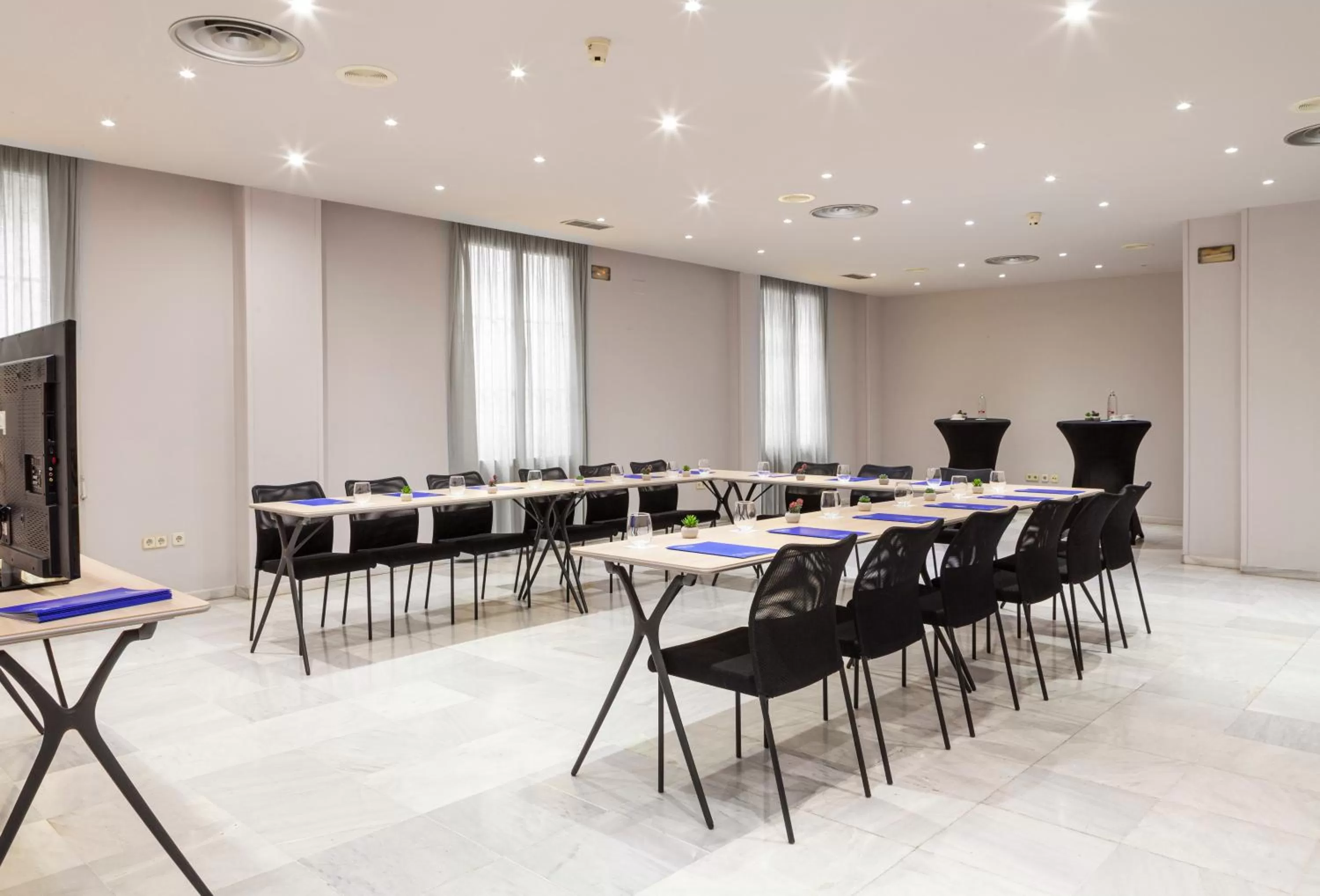 Meeting/conference room in Hotel Macià Alfaros