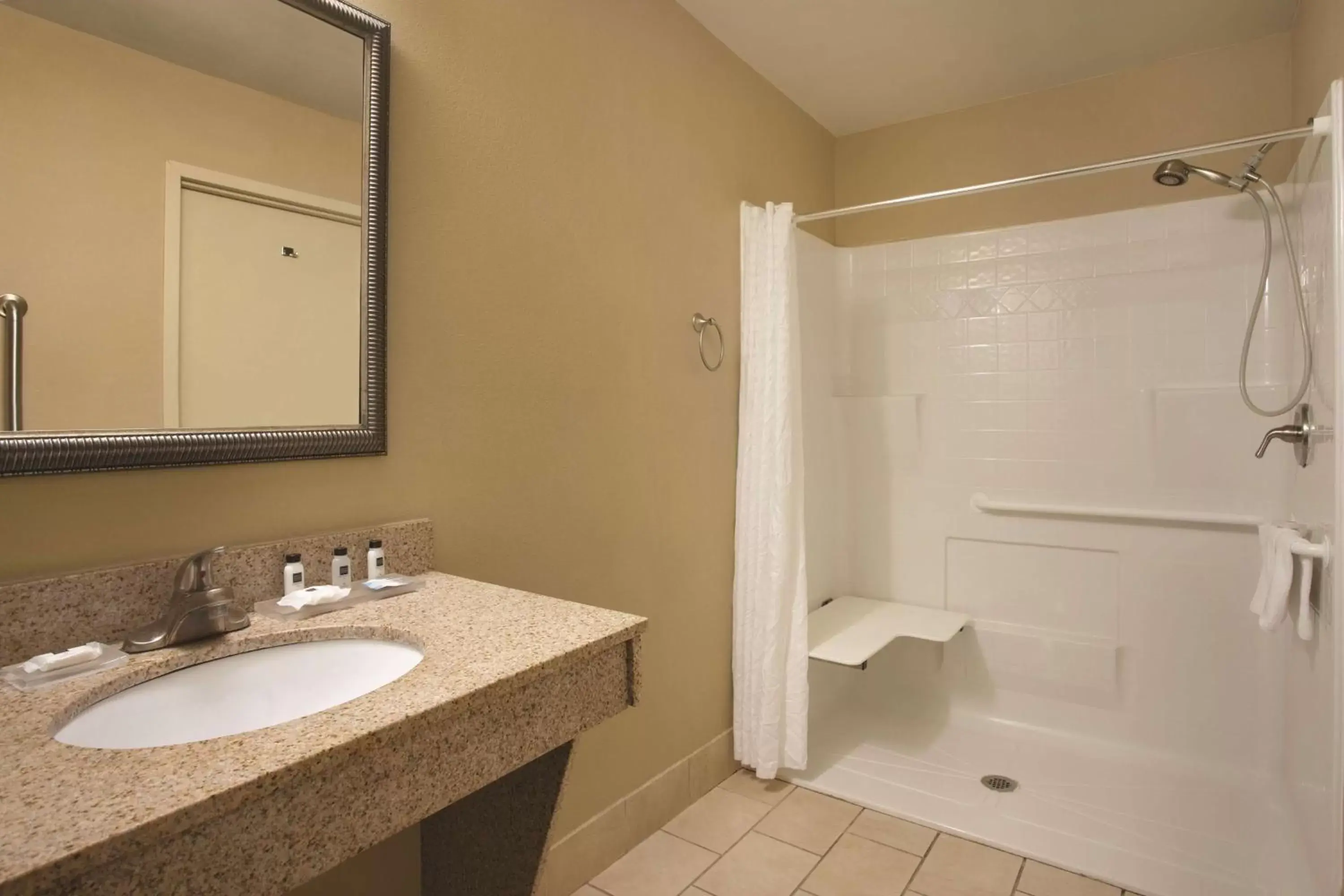 Bathroom in Country Inn & Suites by Radisson, Goodlettsville, TN