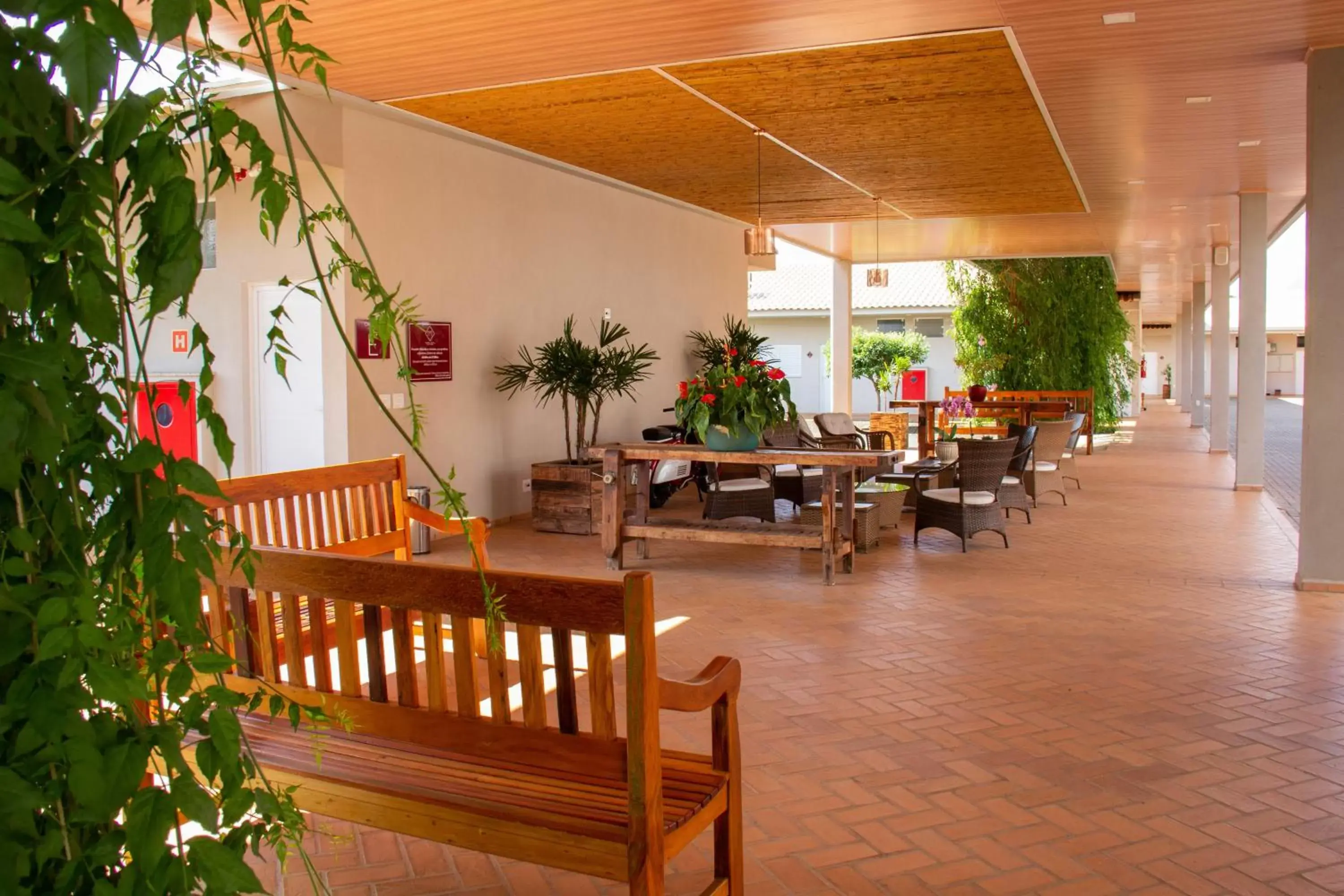 Patio, Restaurant/Places to Eat in Portal Hotel Mogi Mirim