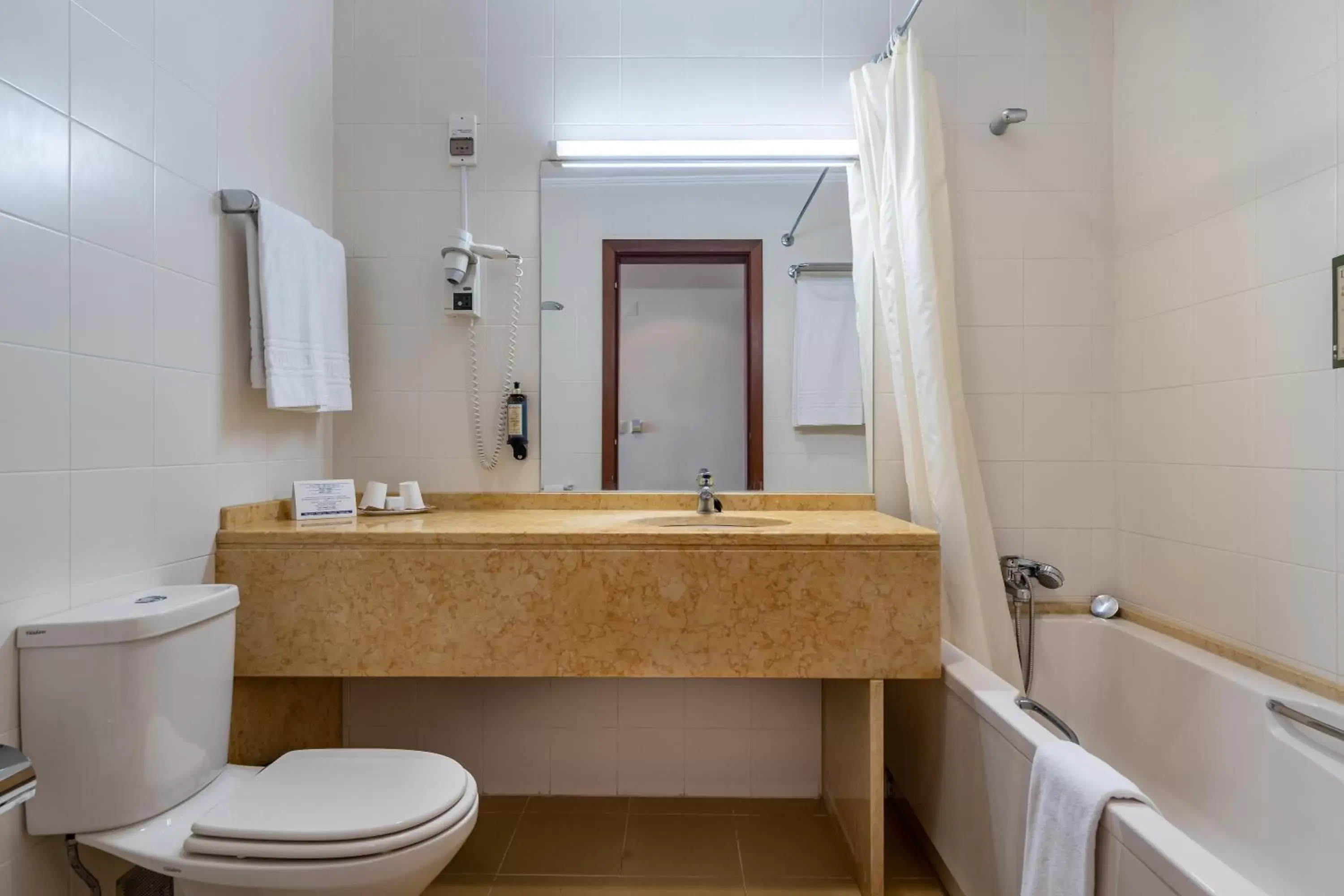 Bathroom in VILA PARK Nature & Business Hotel