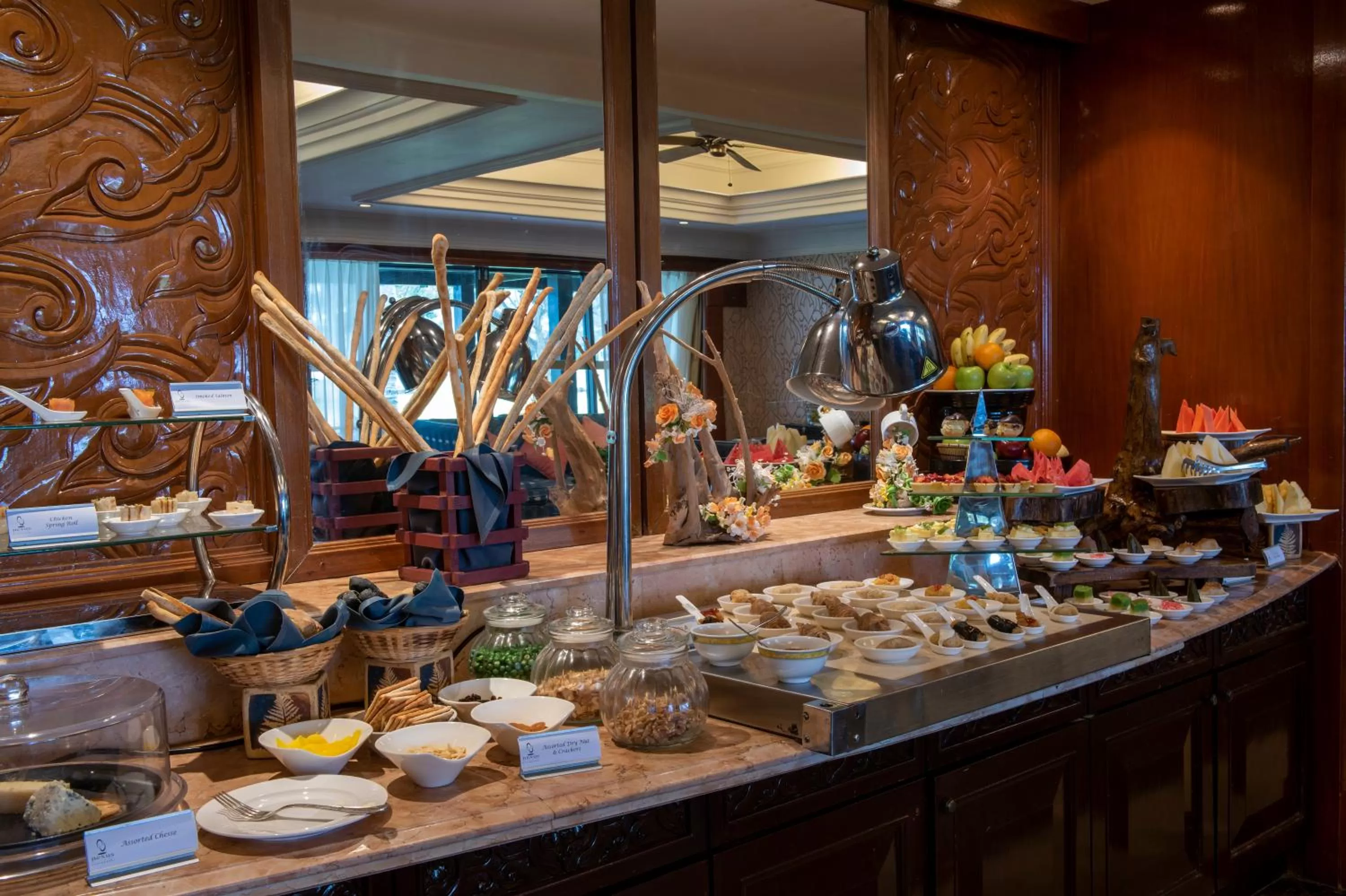 Food and drinks in Nexus Resort & Spa Karambunai