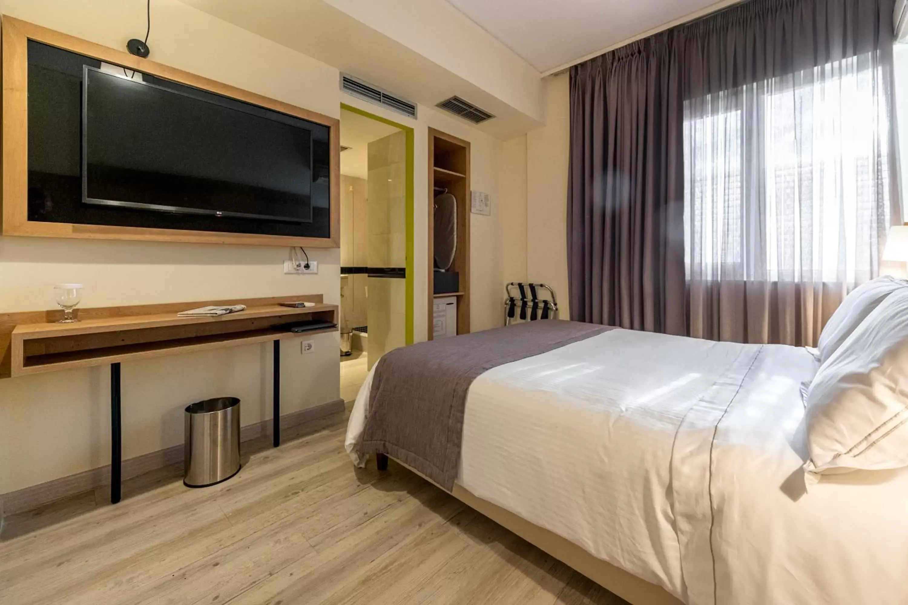 Bedroom in Polis Grand Hotel