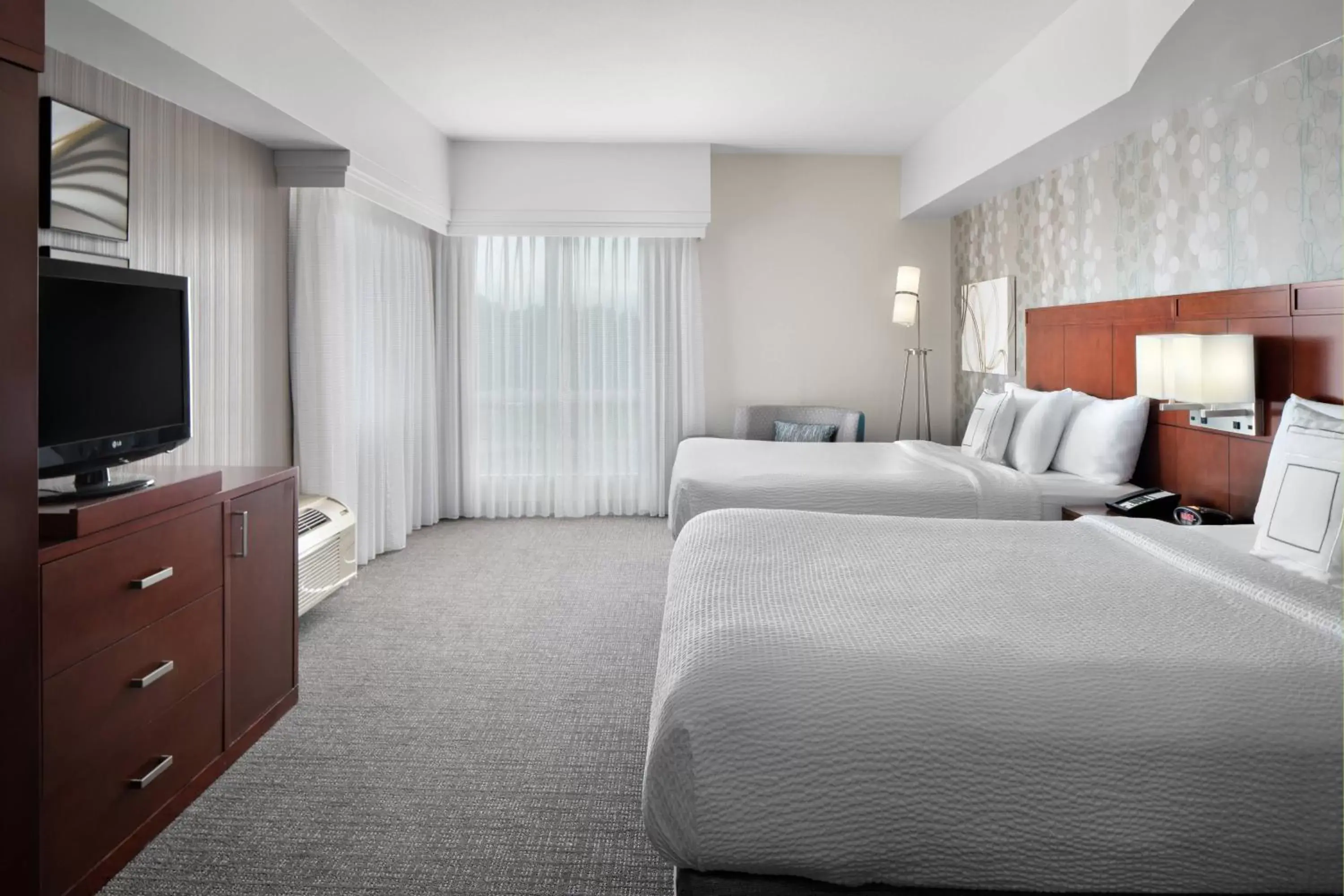 Bedroom, Bed in Courtyard by Marriott Raleigh North/Triangle Town Center