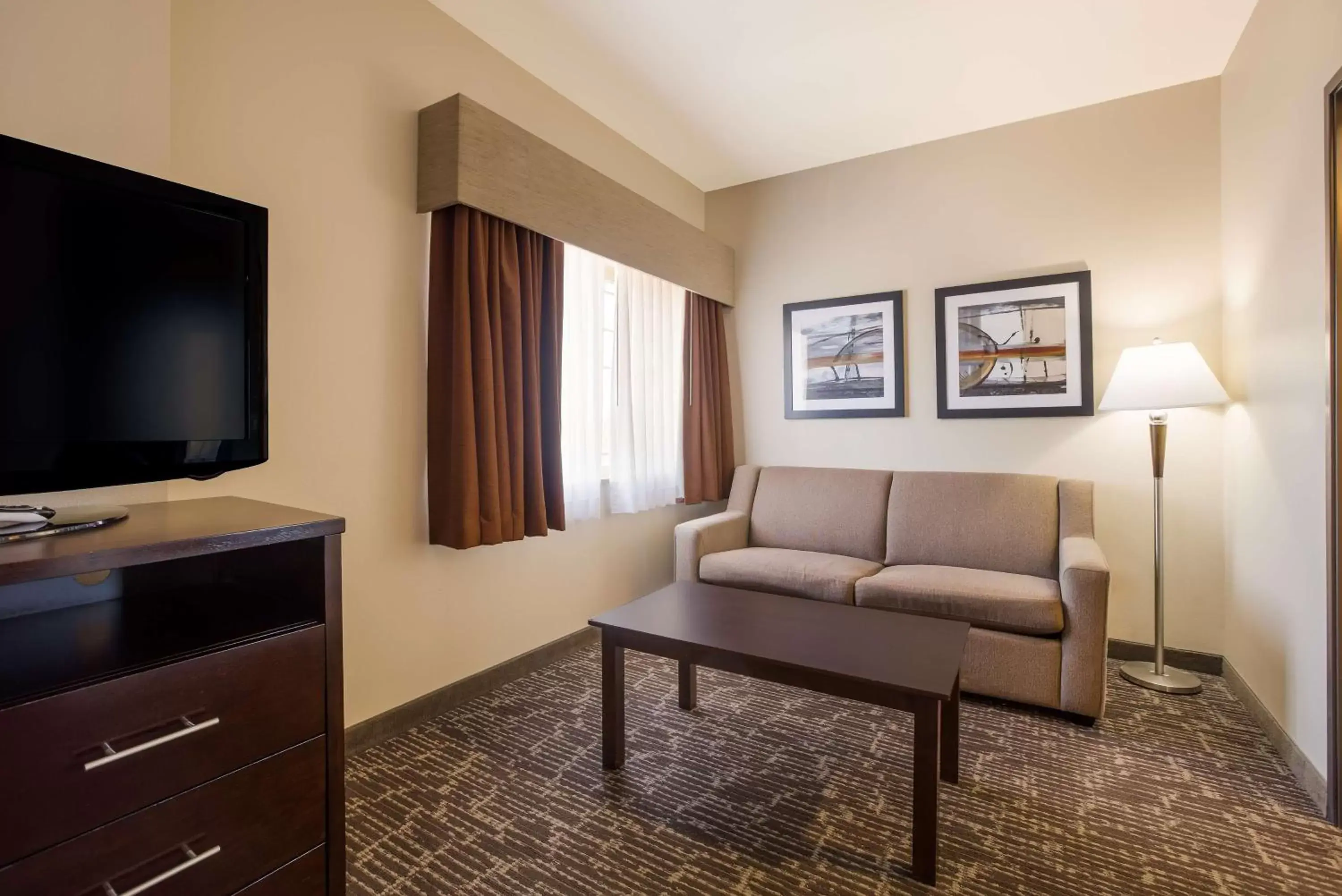 Bedroom in Best Western Northwest Lodge Bedroom in Best Western Northwest Lodge