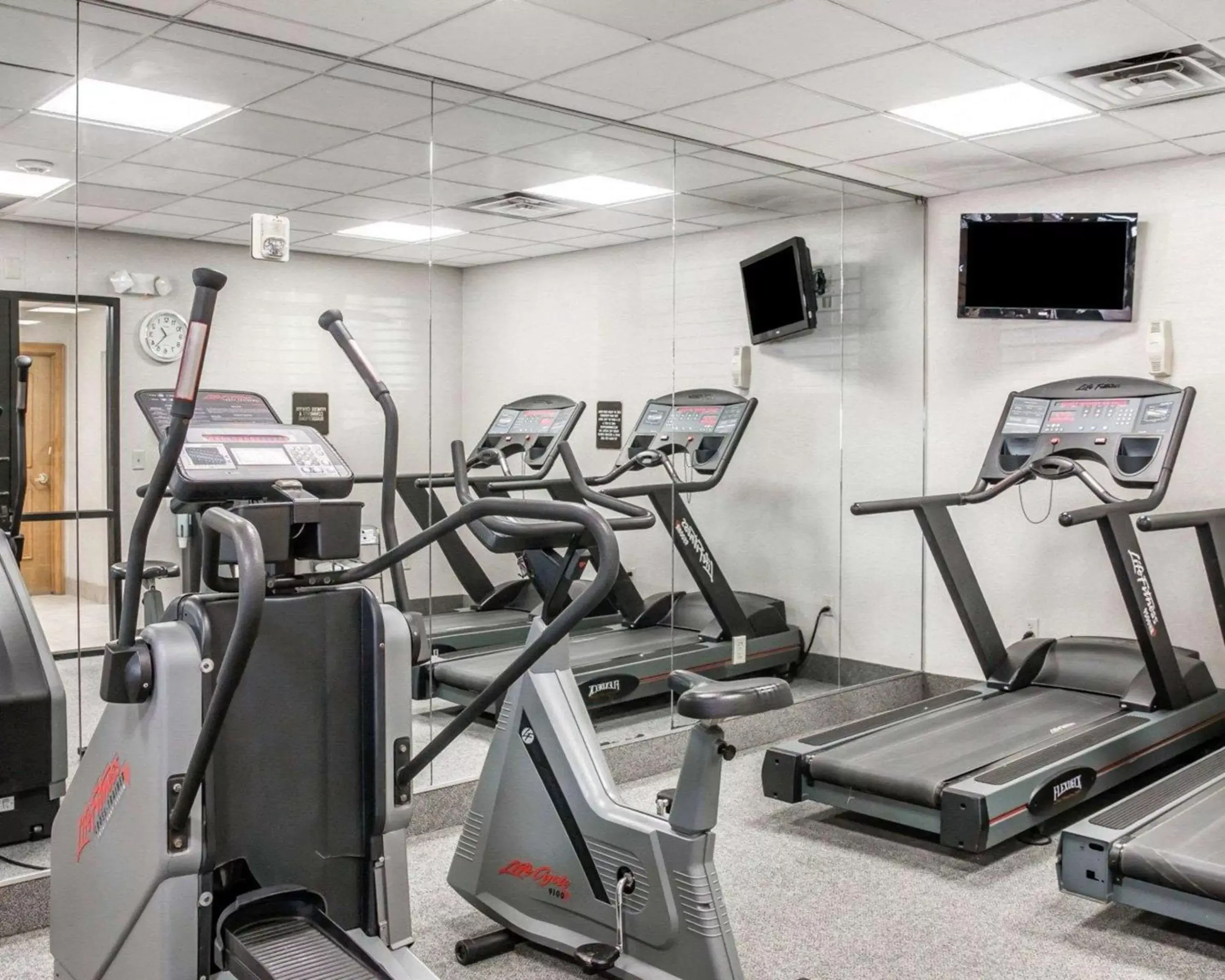 Fitness centre/facilities, Fitness Center/Facilities in Quality Inn & Suites Monroe
