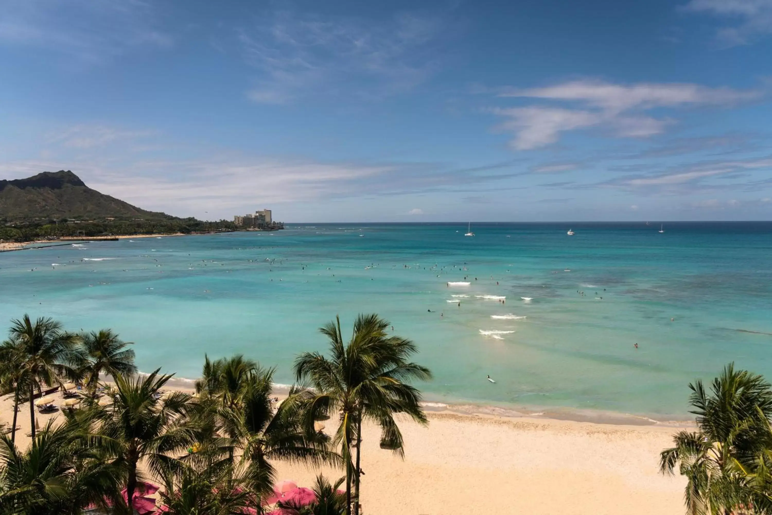 Photo of the whole room, Beach in The Royal Hawaiian, A Luxury Collection Resort, Waikiki