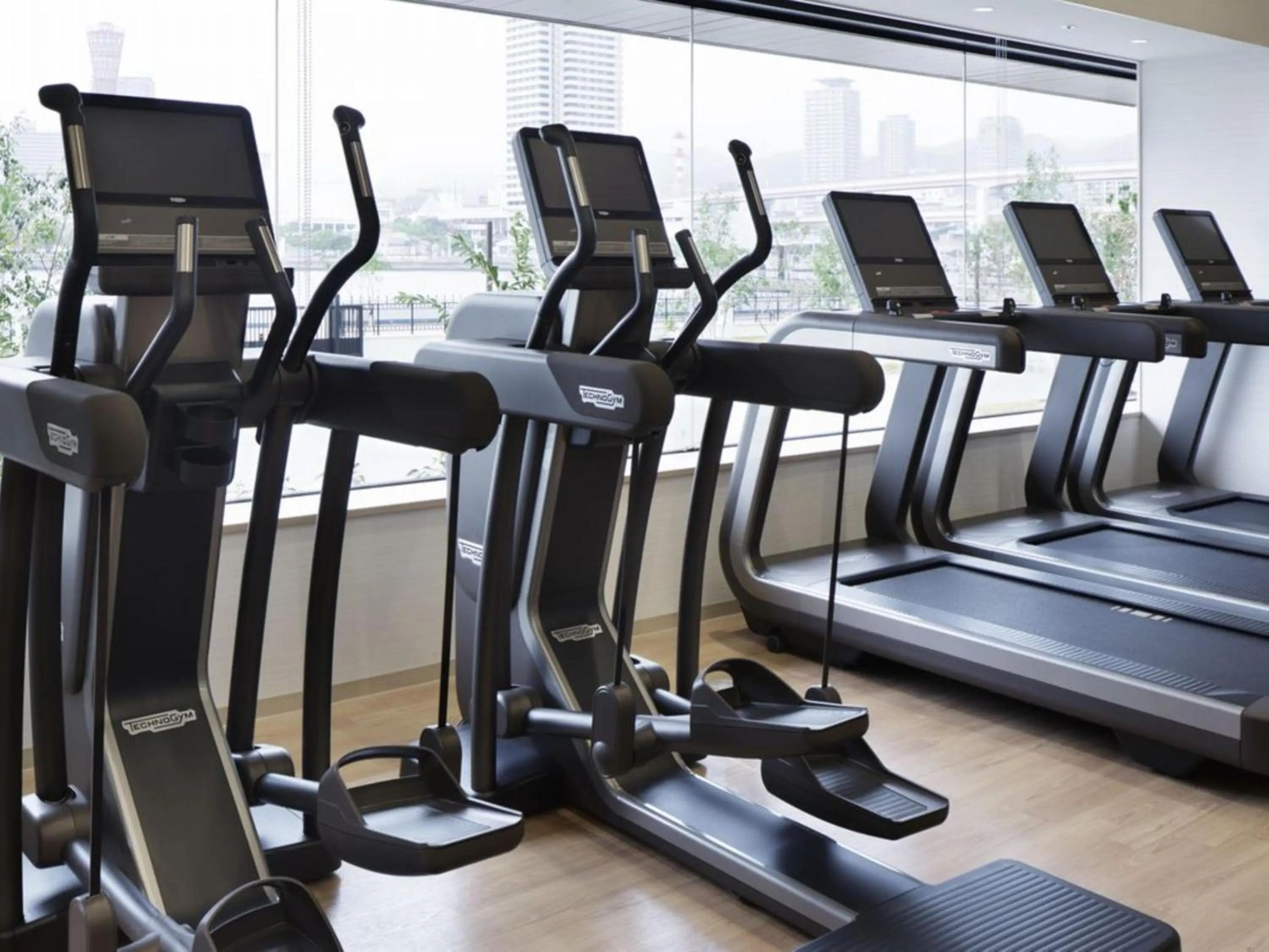Fitness centre/facilities in Kobe Minato Onsen Ren