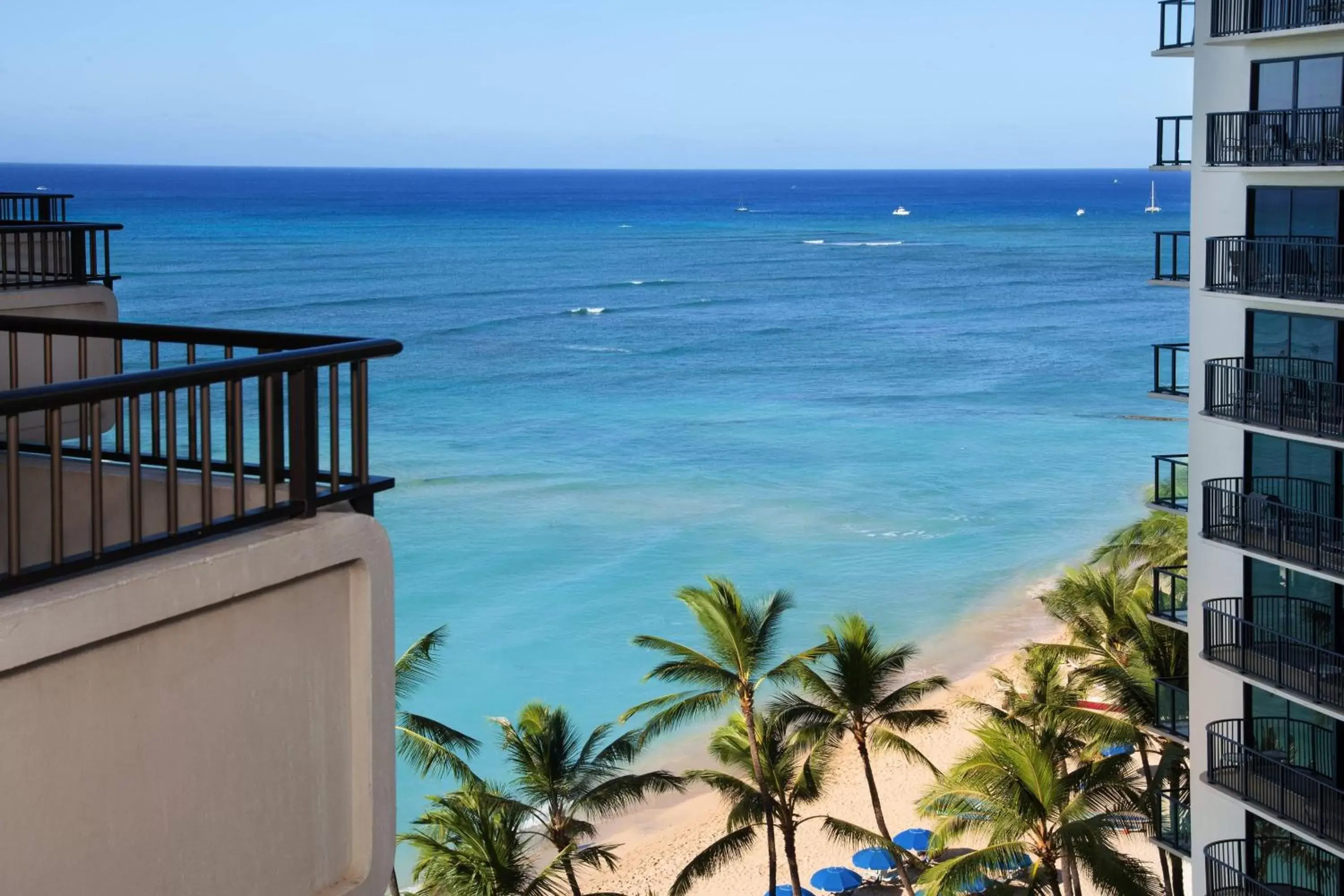 Photo of the whole room, Sea View in Moana Surfrider, A Westin Resort & Spa, Waikiki Beach