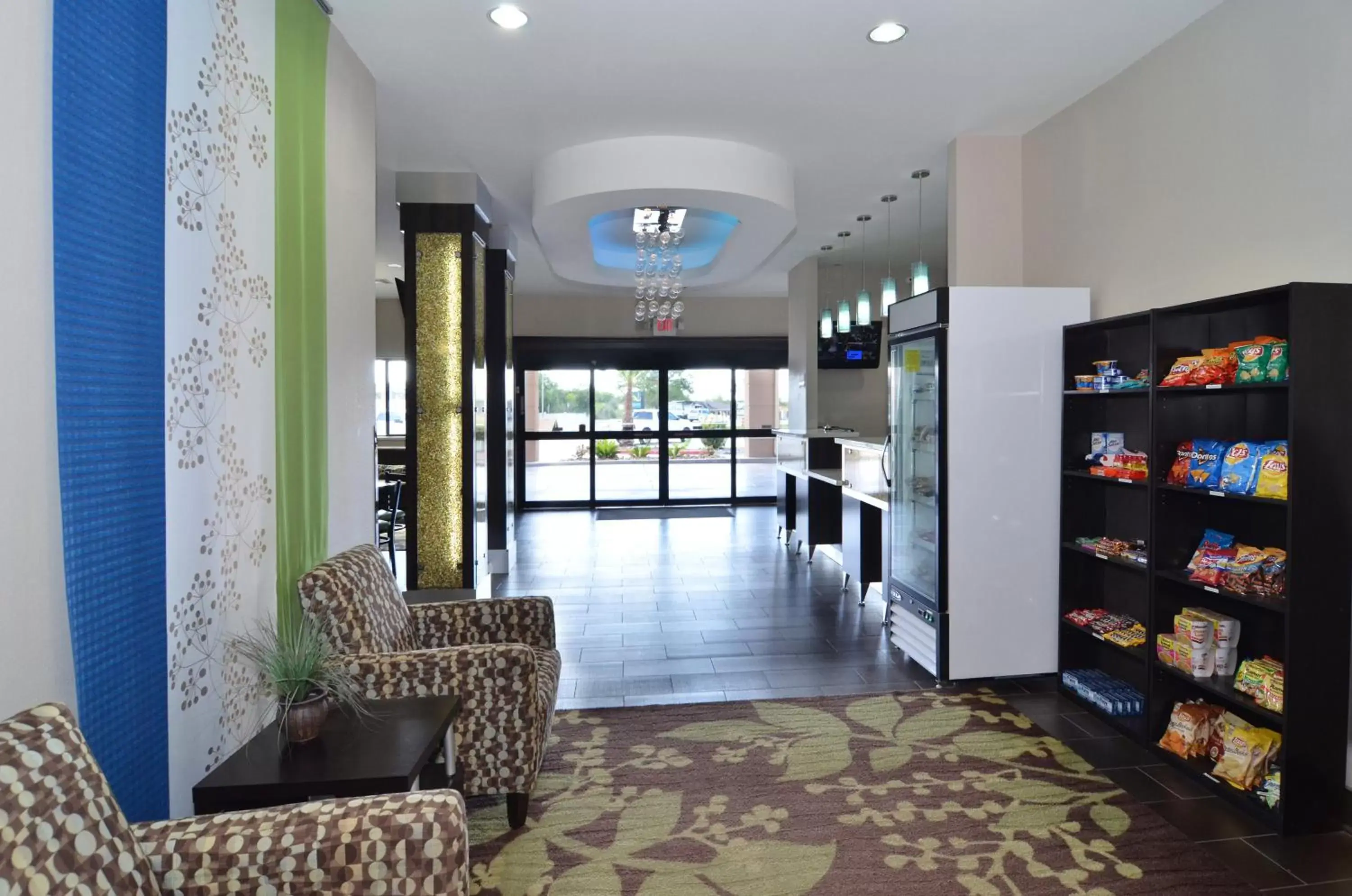 Lobby/Reception in Quality Inn & Suites Kenedy - Karnes City