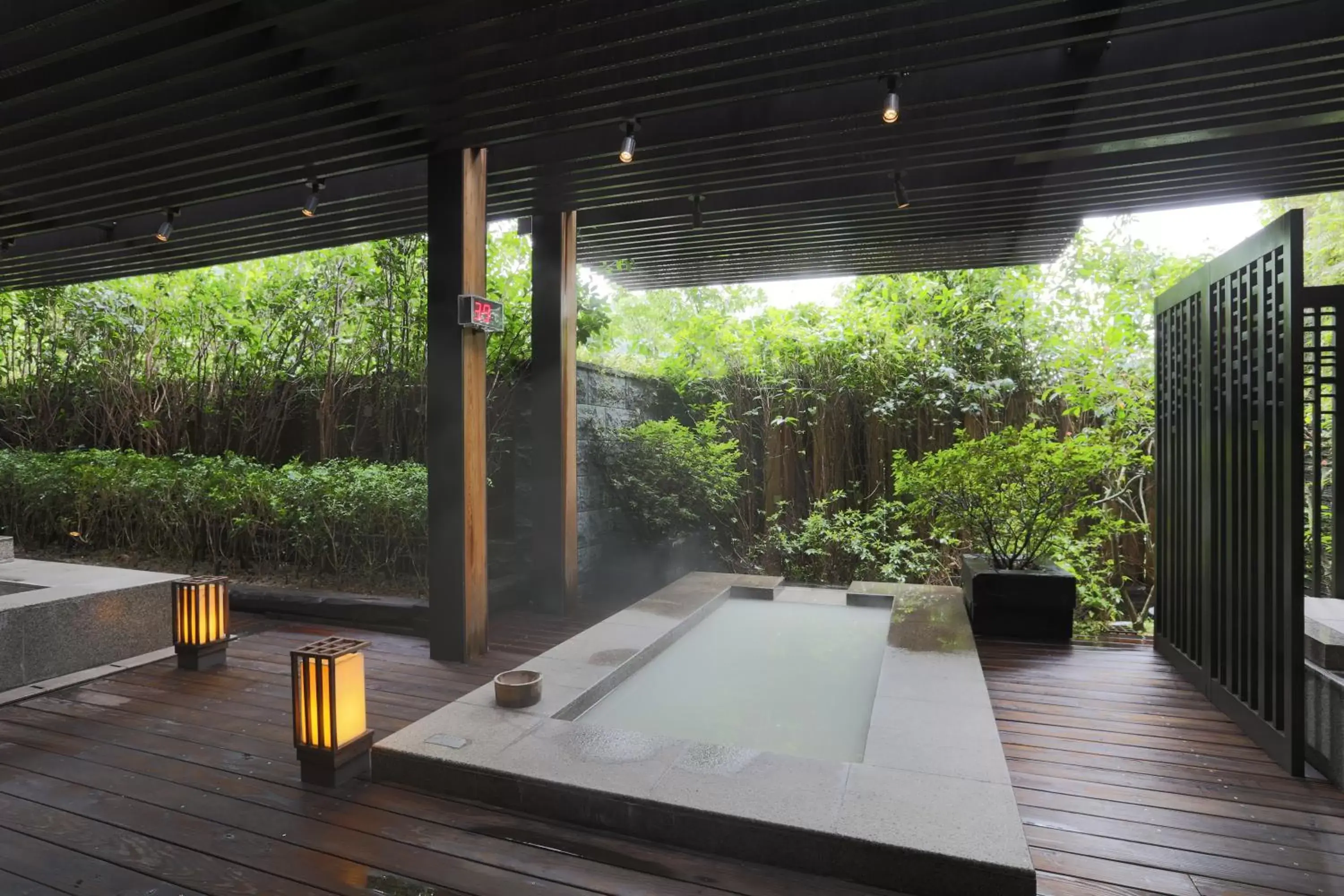 Hot Spring Bath in Grand View Resort Beitou